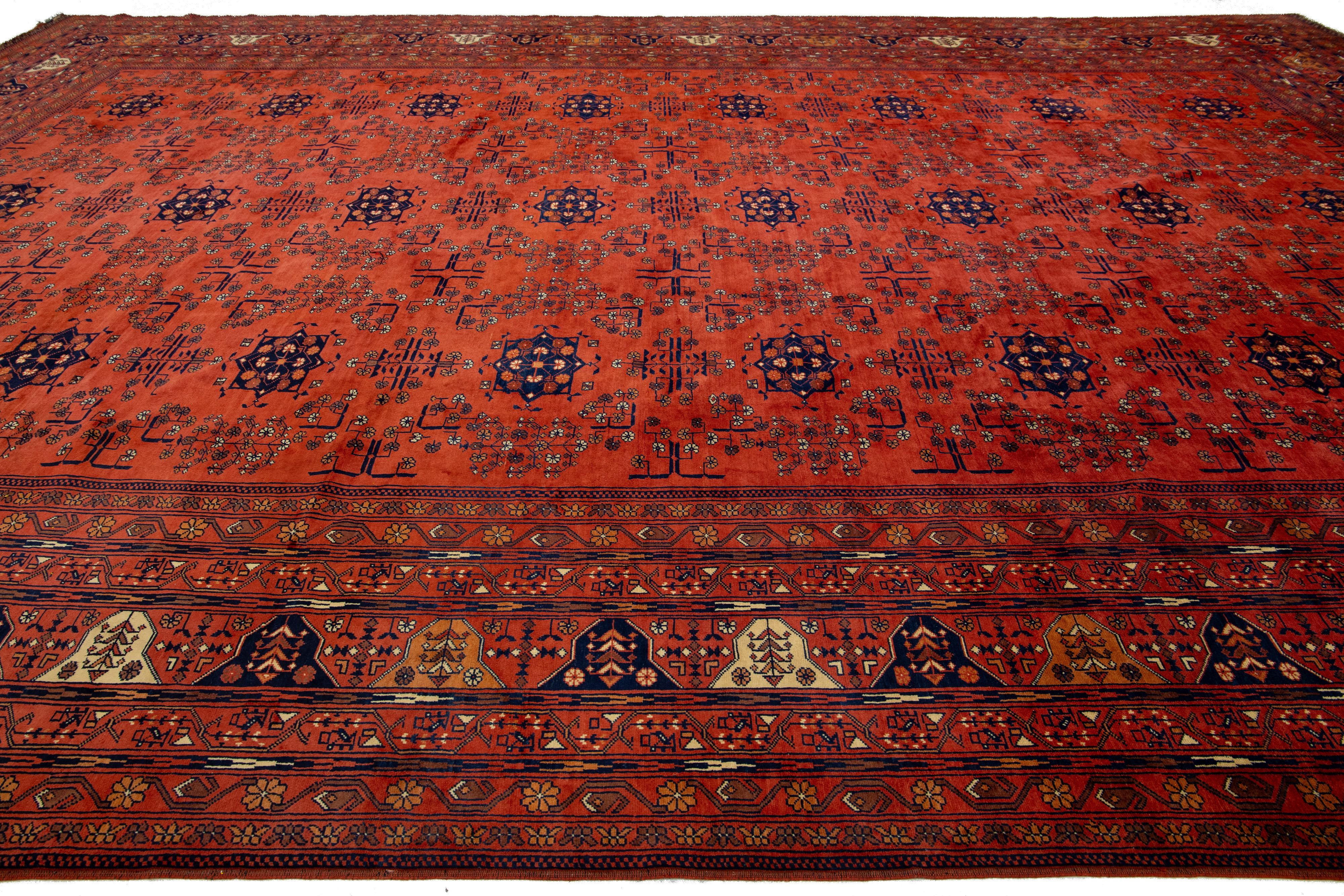 13 x 19 Vintage Handgeknüpfter afghanischer Wollteppich aus roter Afghanischer Wolle in Rot mit Blumenmotiv im Angebot 1