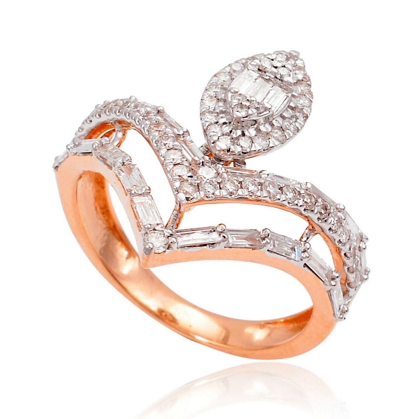 For Sale:  1.30 Carat Diamond 18 Karat Gold Revere Diamond Ring 2