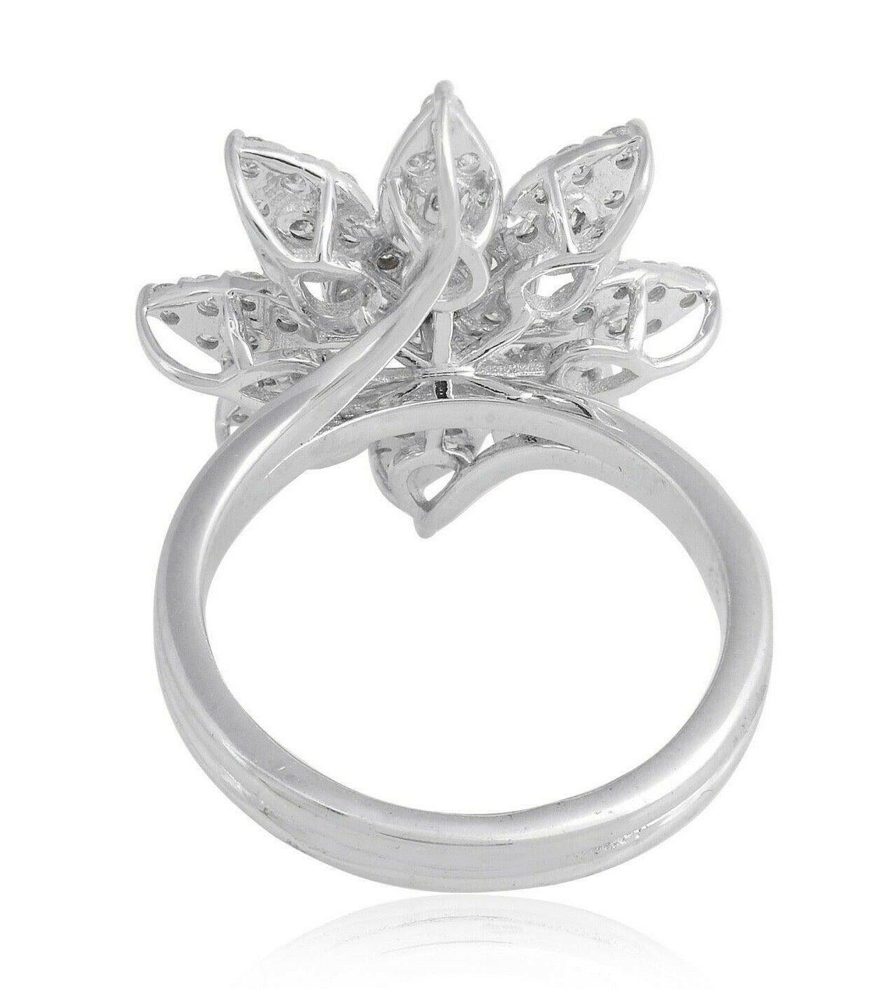 For Sale:  1.30 Carat Diamond 18 Karat White Gold Flower Ring 2