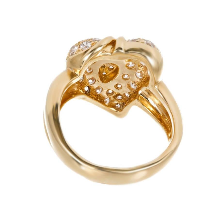 Taille ronde Bague de cocktail en or jaune 1,30 carat diamant Dome Heart en vente