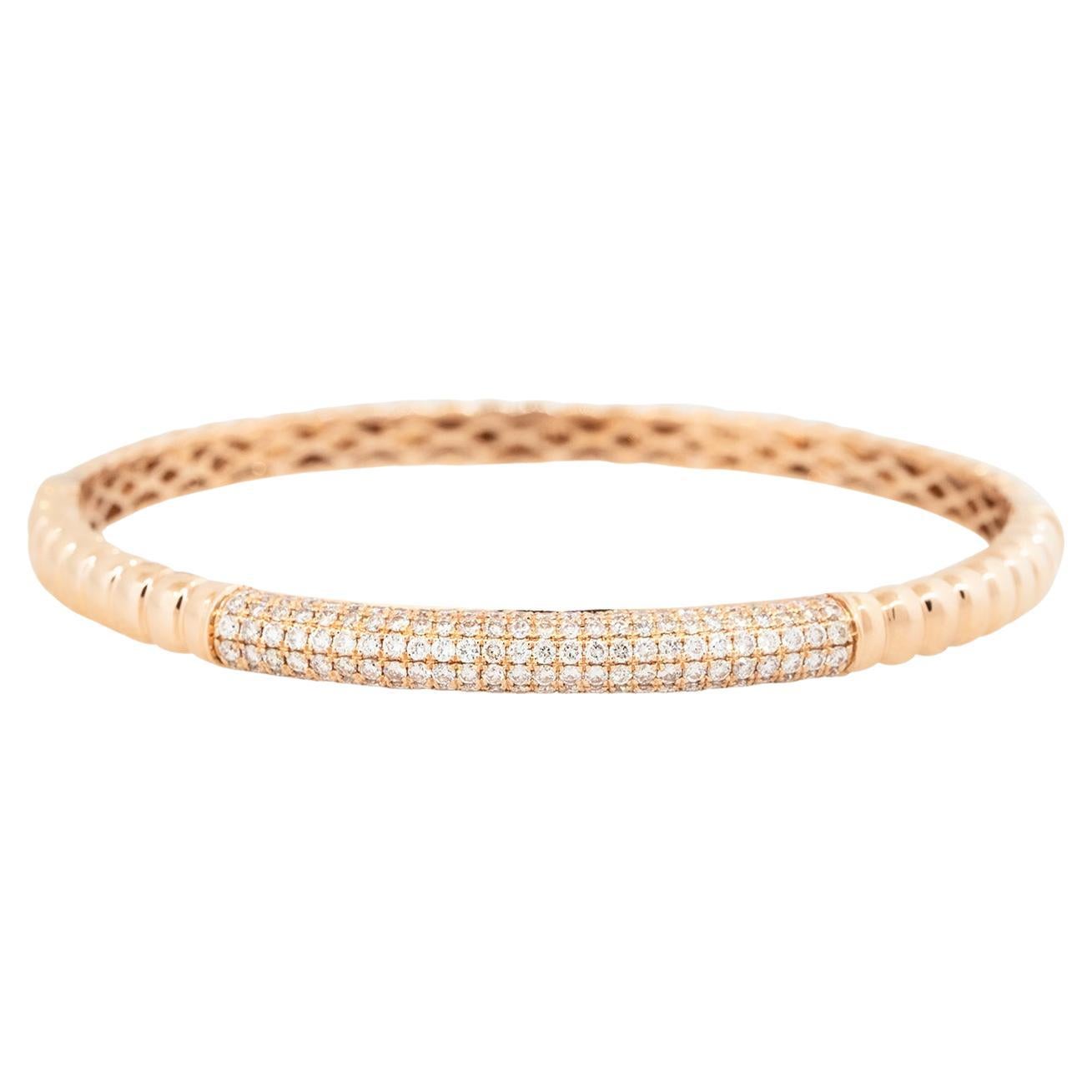 1.30 Carat Diamond Ribbed Bangle Bracelet 18 Karat in Stock For Sale