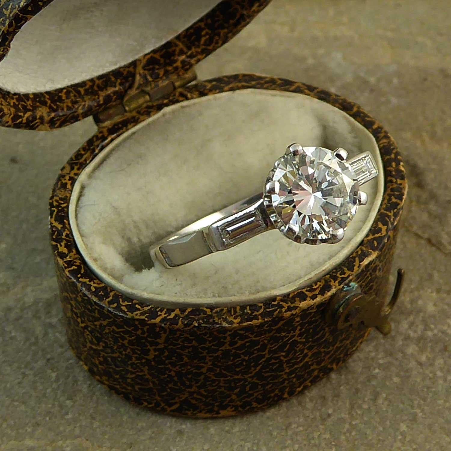 1.30 Carat Diamond Solitaire Engagement Ring, Baguette Diamond Shoulders In Excellent Condition In Yorkshire, West Yorkshire