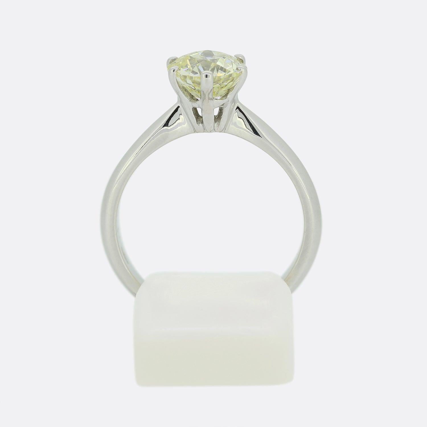 1.30 Carat Diamond Solitaire Engagement Ring In Good Condition For Sale In London, GB