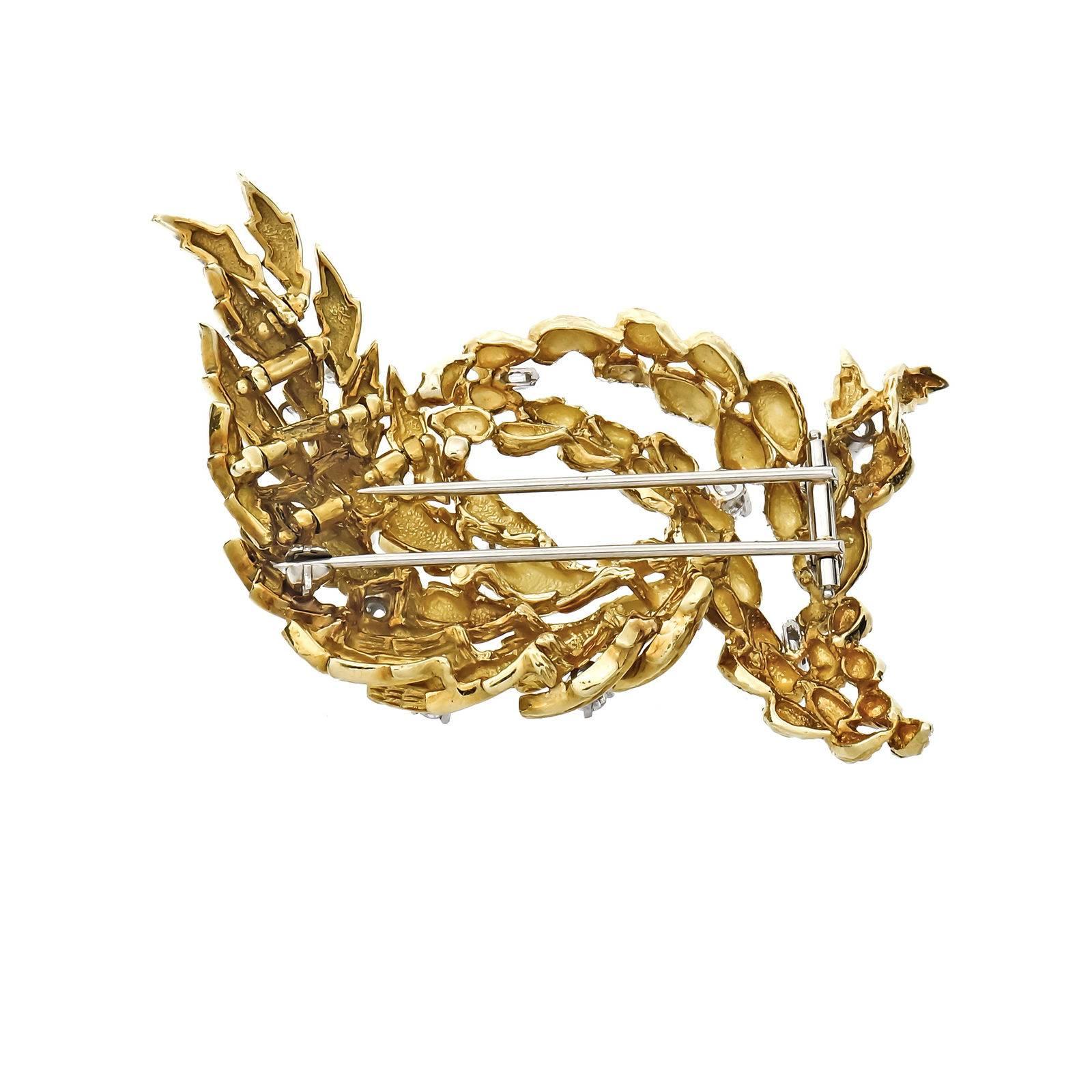 Round Cut 1.30 Carat Diamond Textured Gold Brooch For Sale