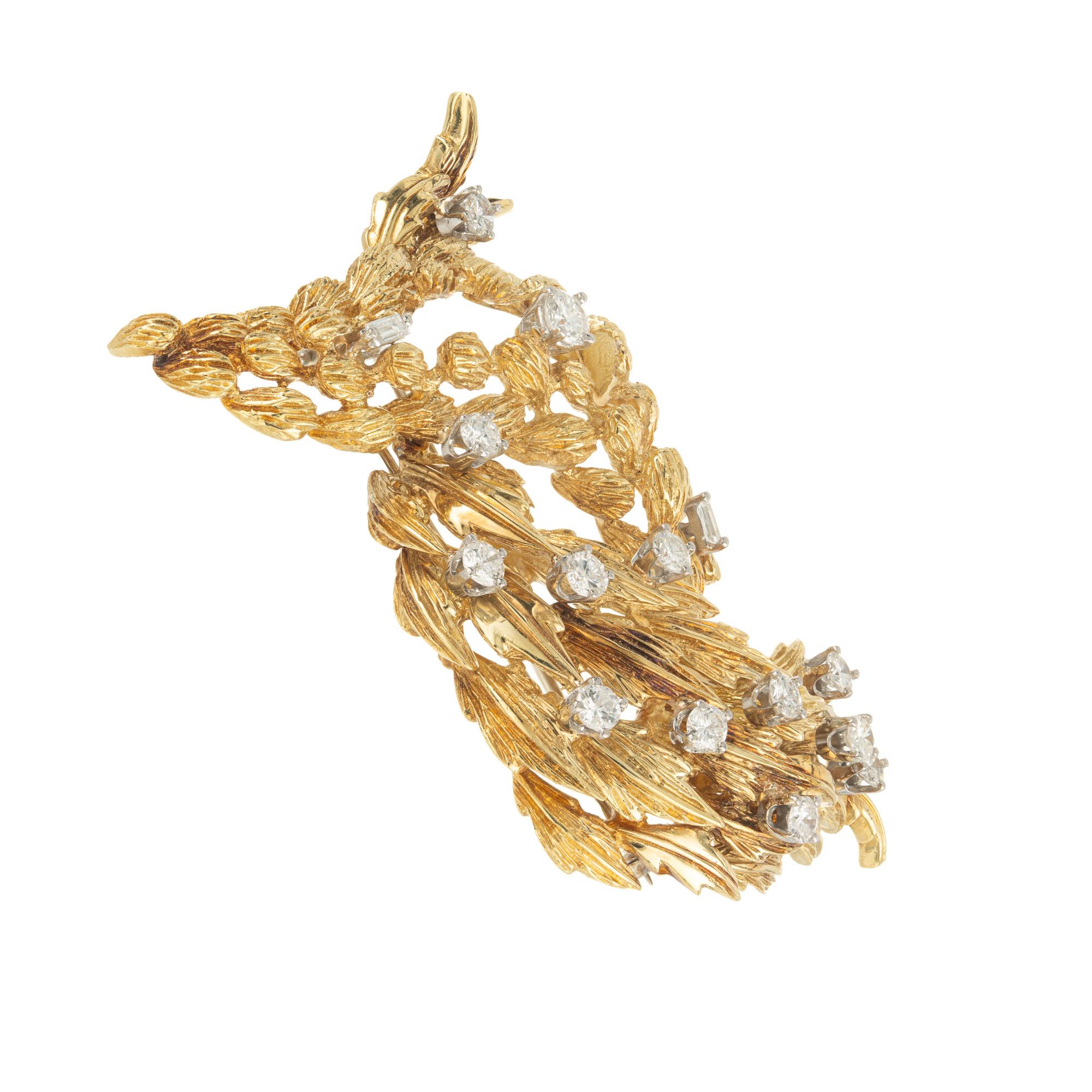 Round Cut 1.30 Carat Diamond Textured Gold Brooch For Sale