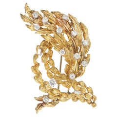 Broche de oro con textura de diamantes de 1,30 quilates
