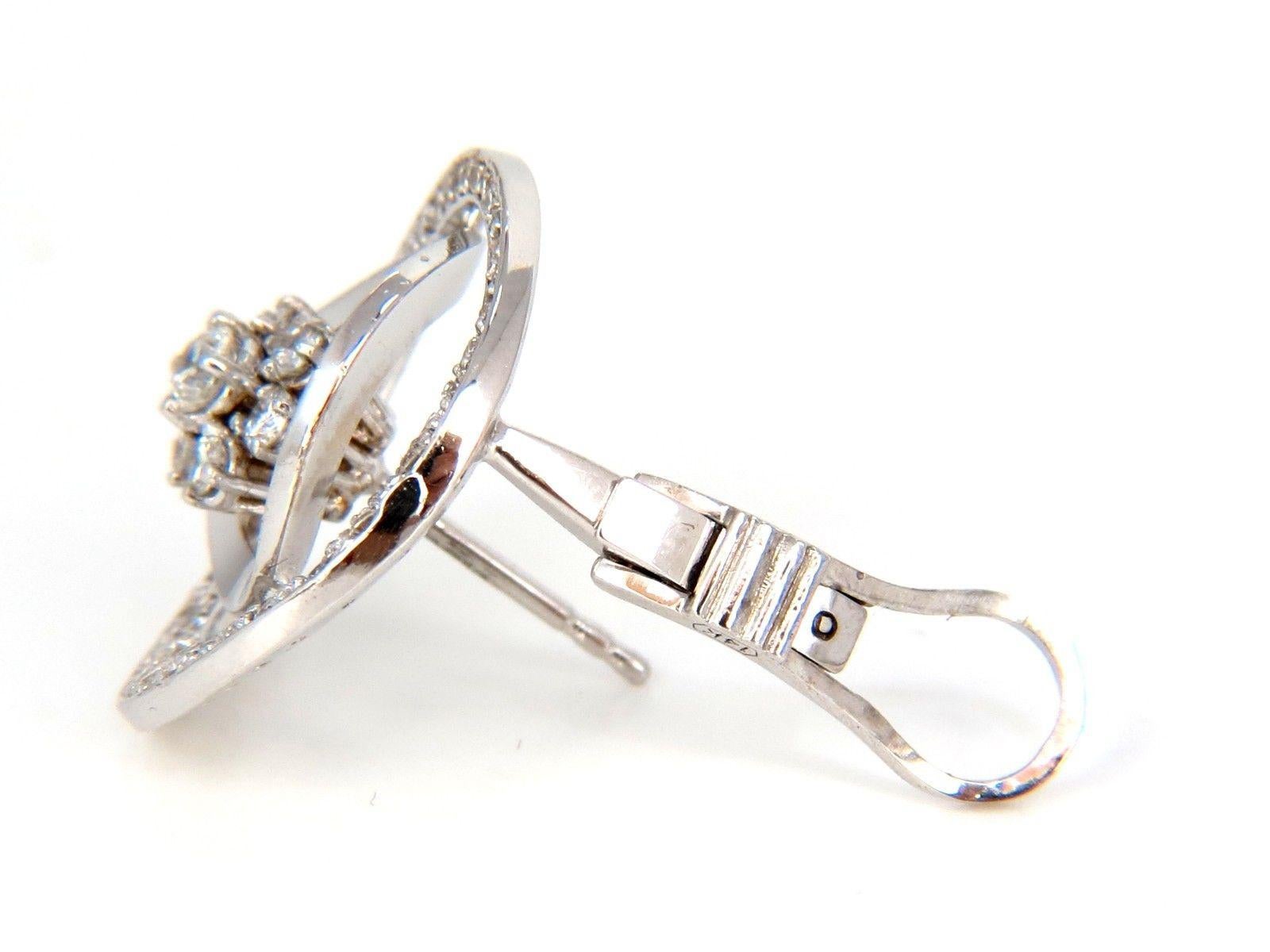 1.30 Carat Diamonds Flower Cluster Circle Earrings 14 Karat G/VS 3D Raised Deco For Sale 4