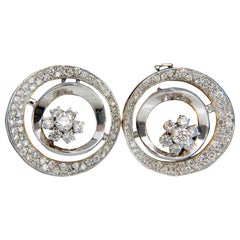 Boucles d'oreilles en forme de cercle en or 14 carats avec diamants en grappe de fleurs de 1,30 carat G/VS 3D Raised Deco