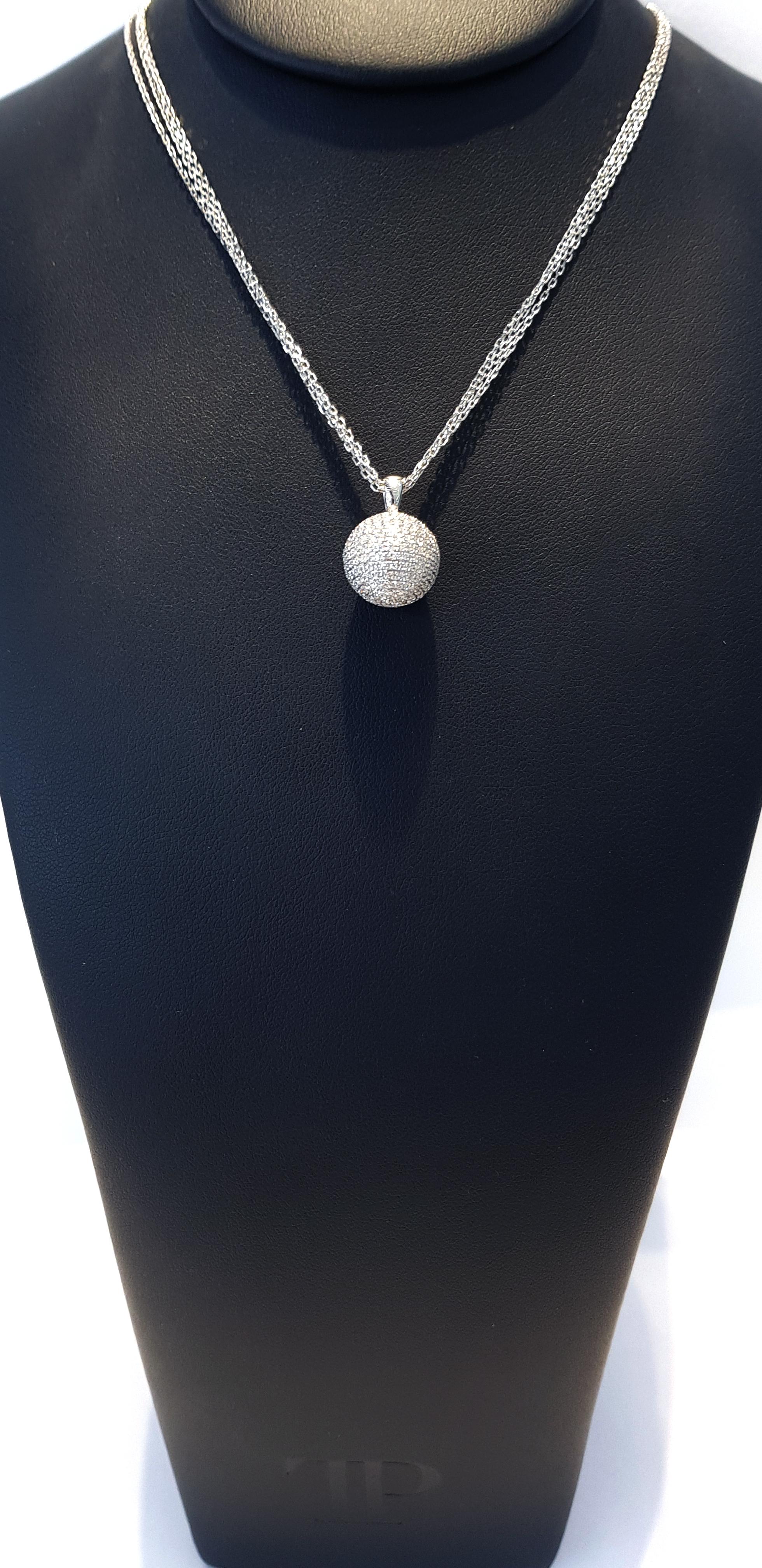 Collier pendentif en or blanc 18 KT avec boule disco et diamants ronds brillants de 1,30 carat en vente 4