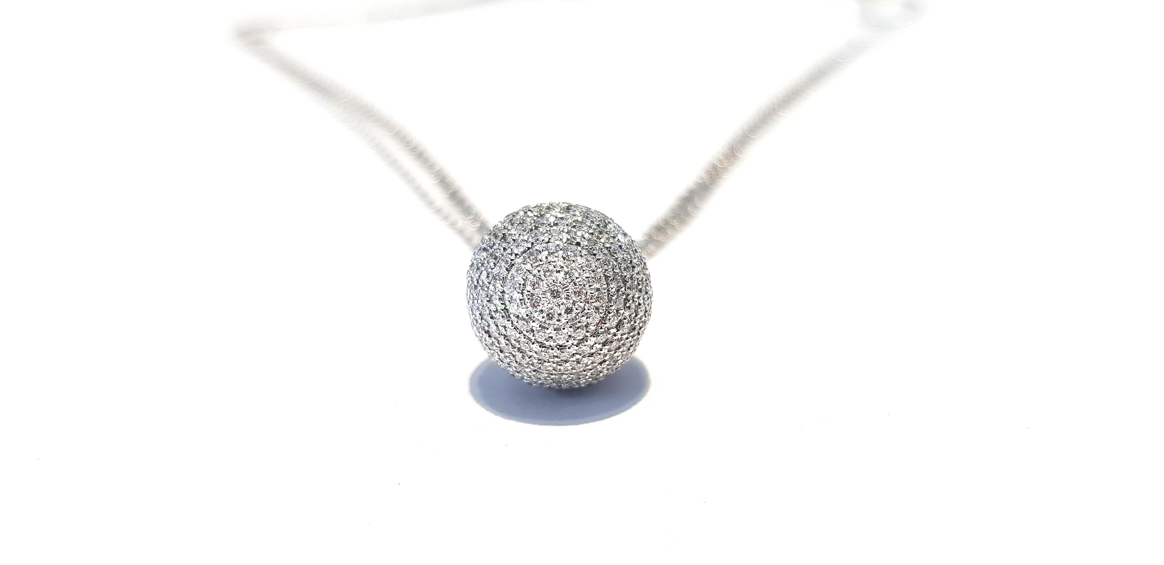 Women's 1.30 Carat Disco Ball Round Brilliant Diamonds 18 KT White Gold Necklace Pendant For Sale