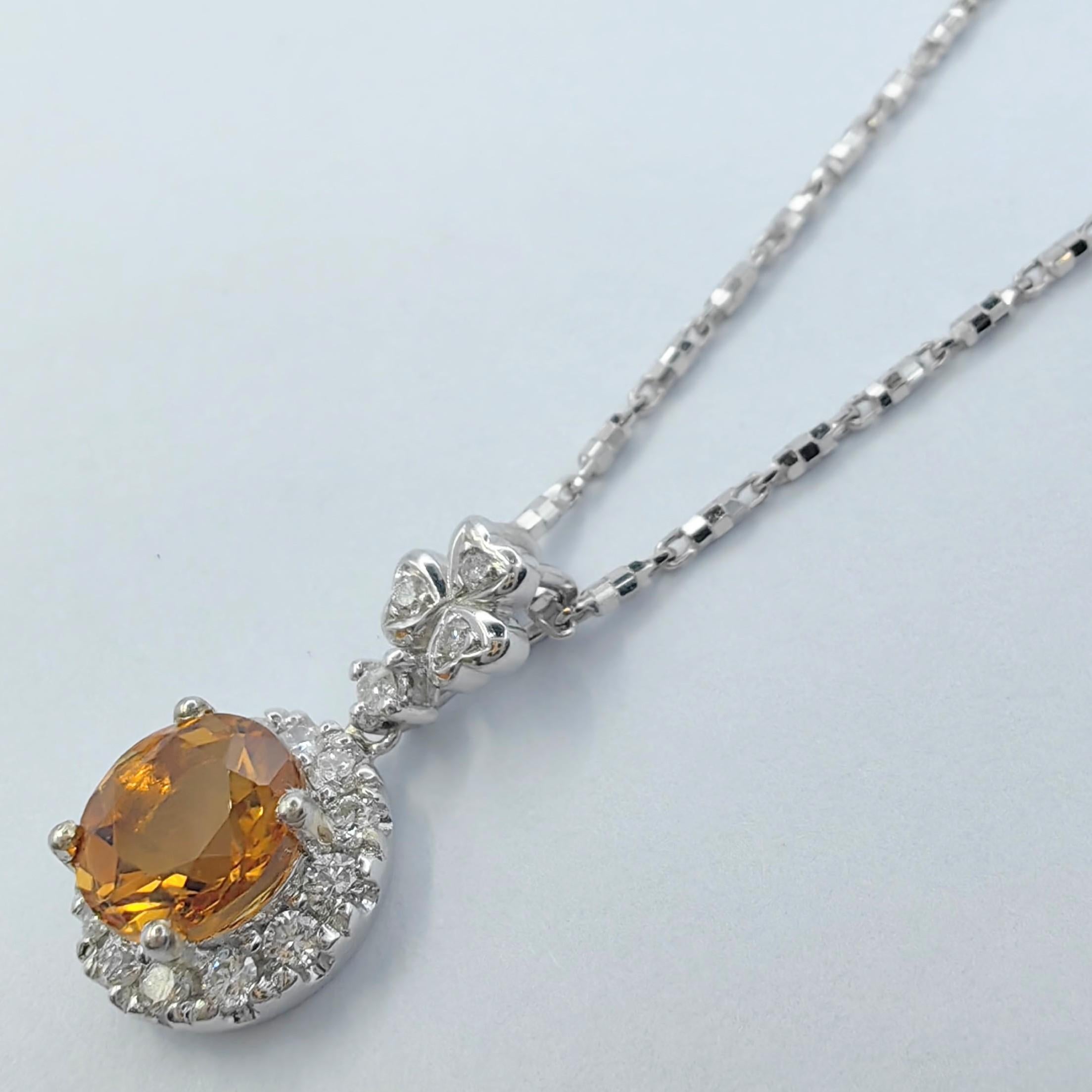 Round Cut 1.30 Carat Intense Golden Orange Citrine Diamond 18k White Gold Necklace Pendant For Sale