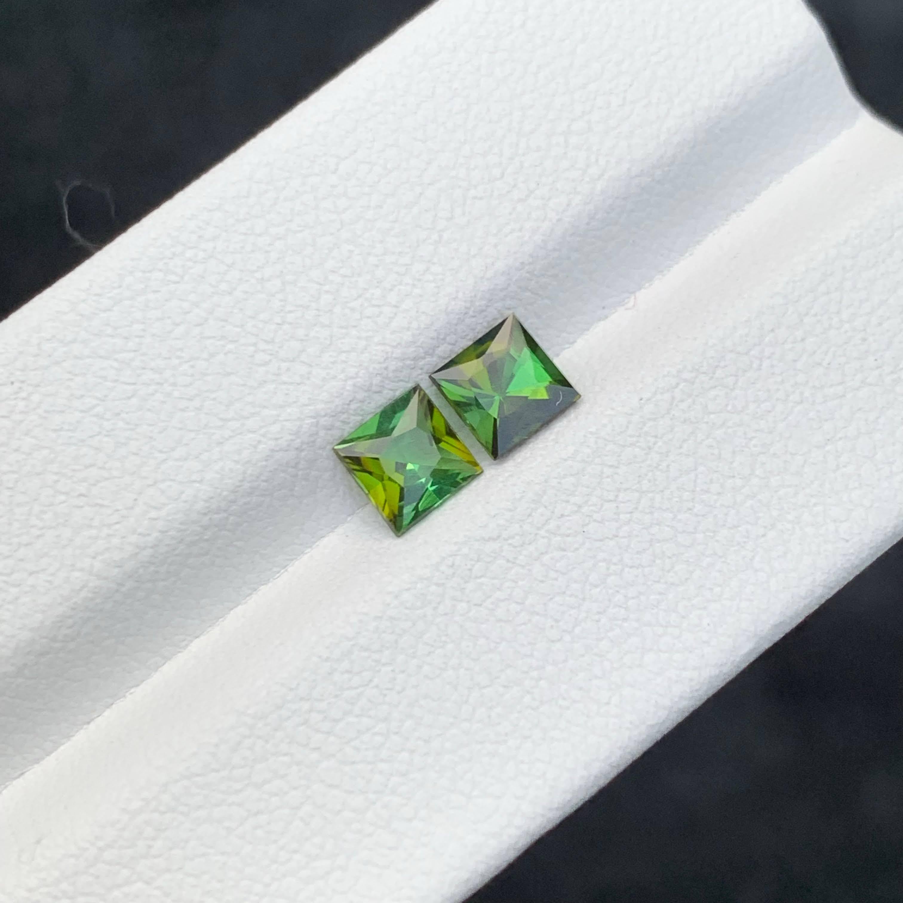 1.30 Carat Natural Loose Green Tourmaline Pair Fancy Asscher Cut Afghan Gemstone (pierre précieuse afghane) Unisexe en vente