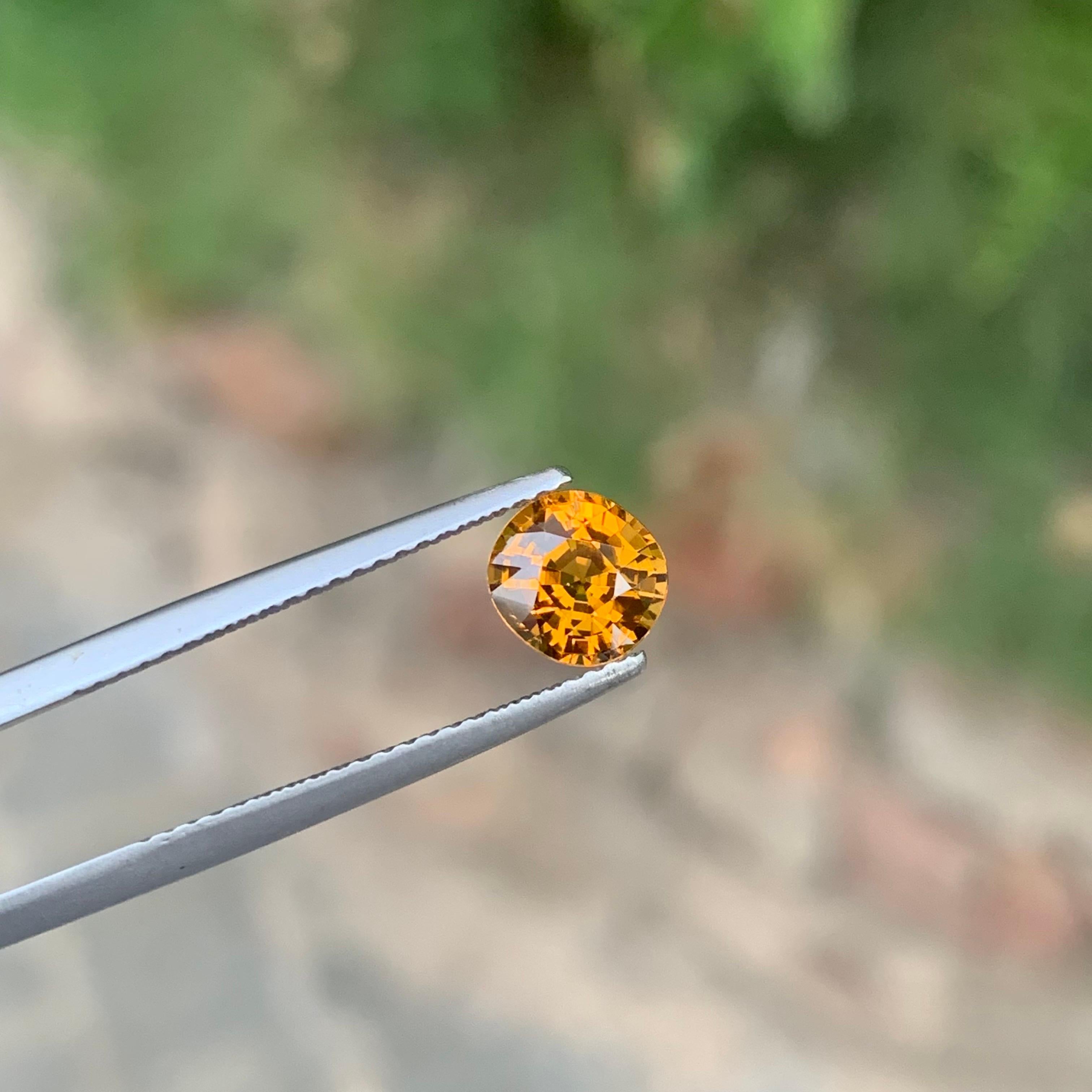 1.30 quilates de granate de Malí natural suelto en forma de cojín Artes y manualidades en venta