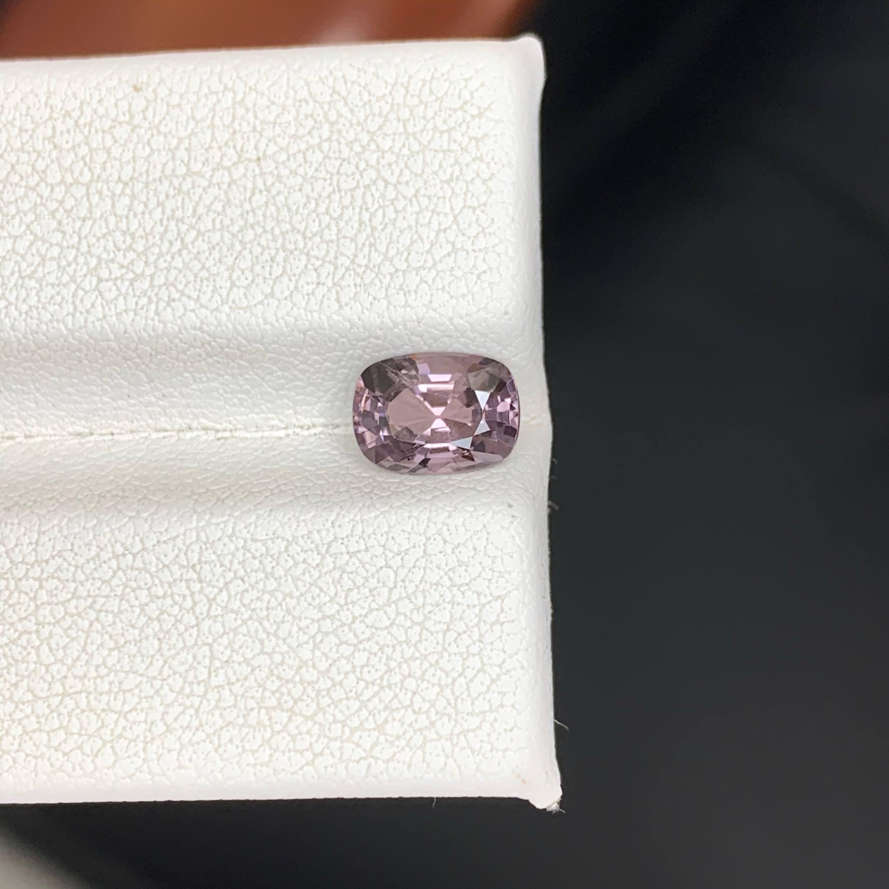 1,30 Carati di Spinello violaceo naturale sfuso Pietra gemma birmana taglio cuscino in vendita 3