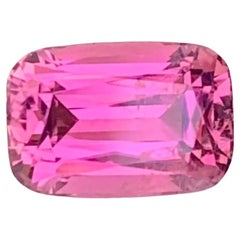 Tourmaline rose naturelle non sertie de 1,30 carat, pierre précieuse de forme coussin longue
