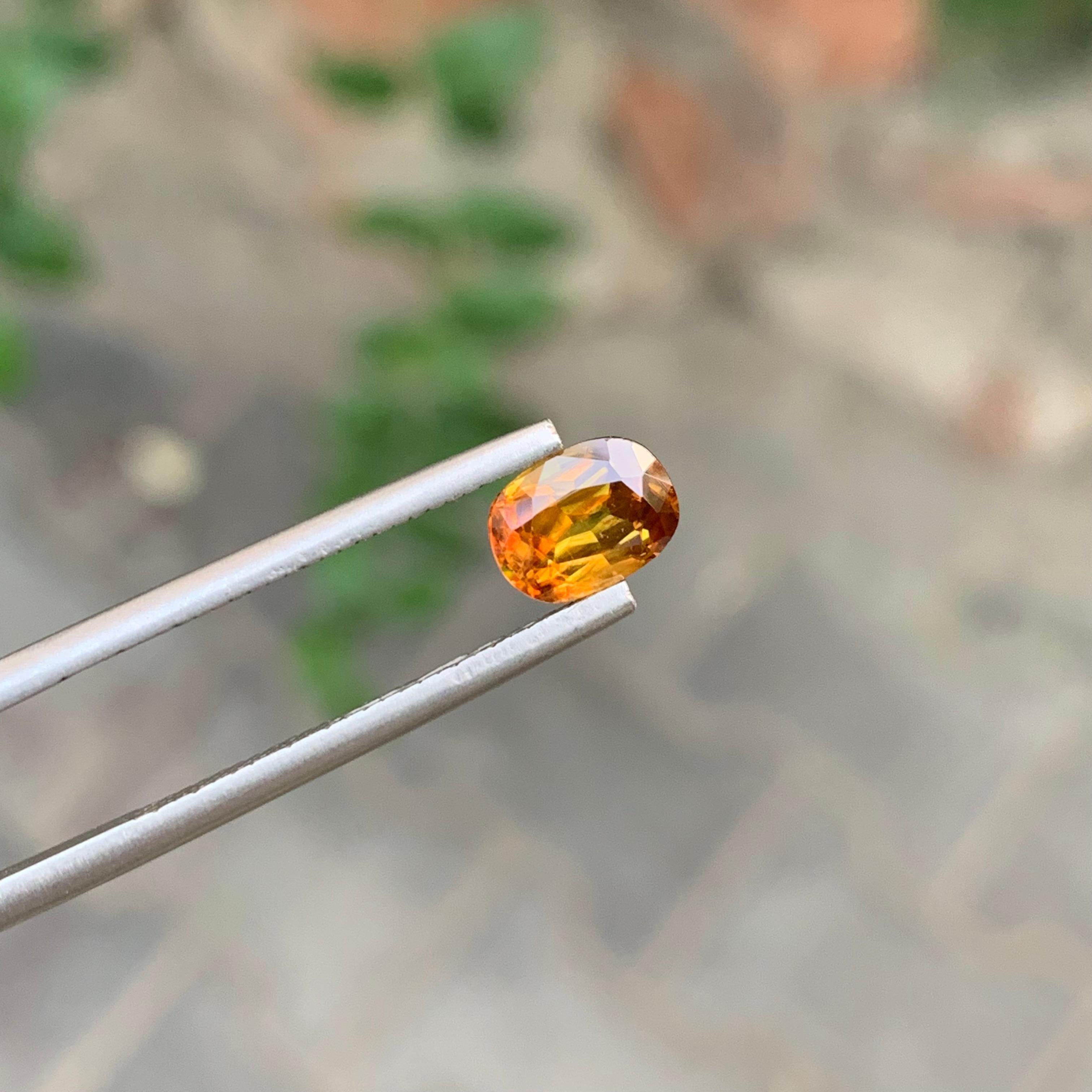 1,30 Karat natürlicher loser Titanit in ovaler Form für Ring (Arts and Crafts) im Angebot