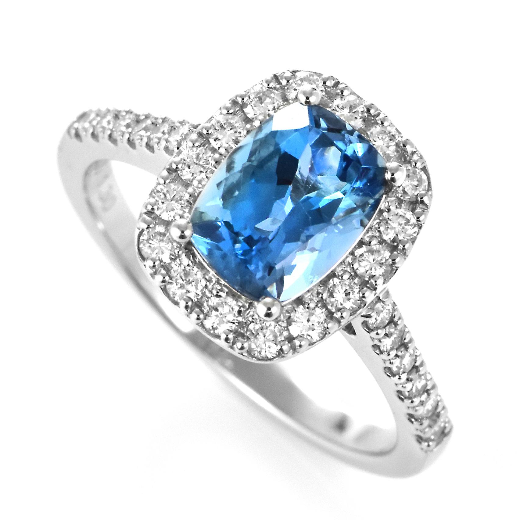 A beautiful Ring featuring a 1.30 Carat, Natural Santa Maria Aquamarine and 0.37 Carats of Diamond Accents set in Platinum. Aquamarines have been prized gems throughout human history for their cool blue color. They historically come from the Minas
