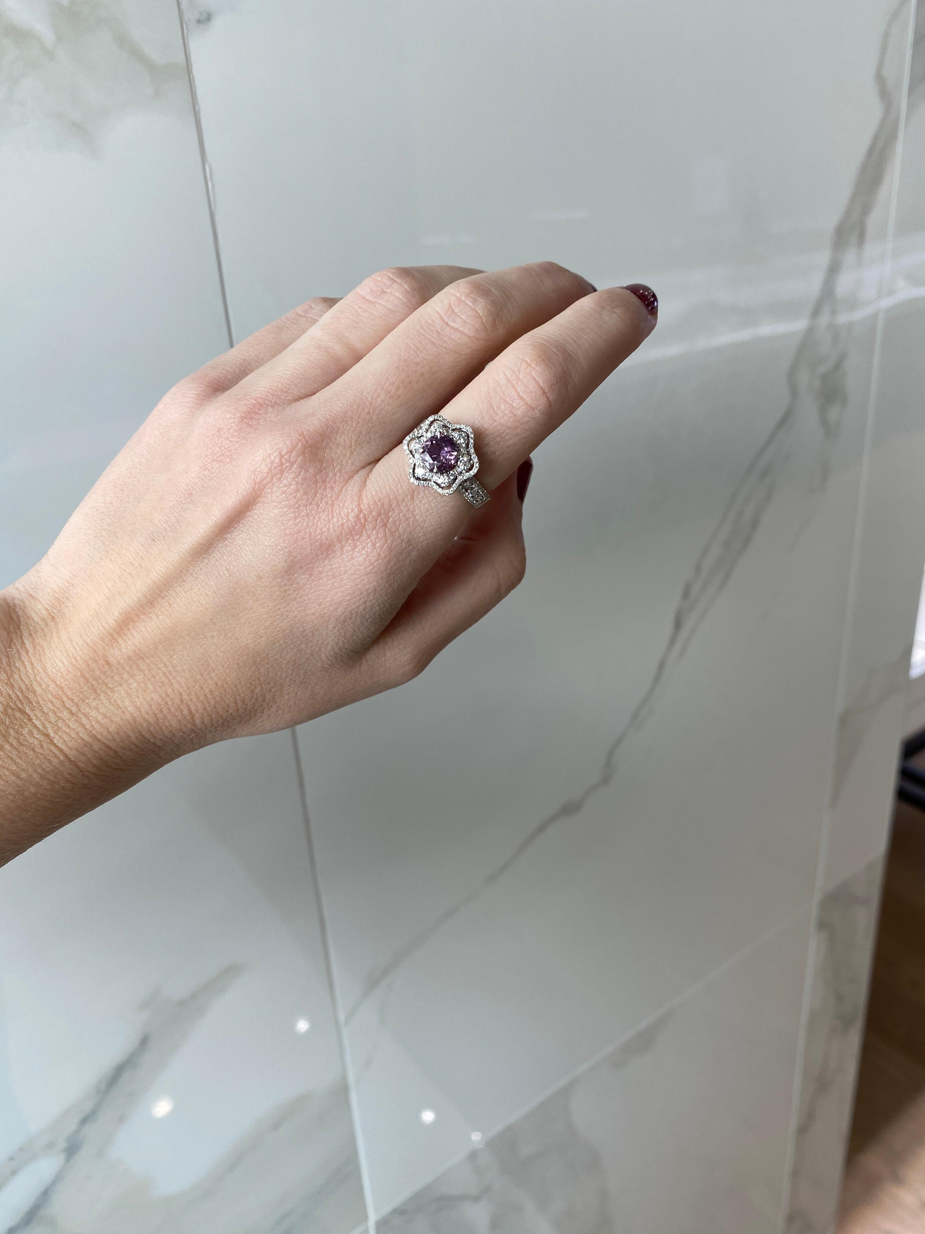 1.30 Carat Purple-Pink Sapphire and Diamond Floral Halo 18k White Gold Ring For Sale 9