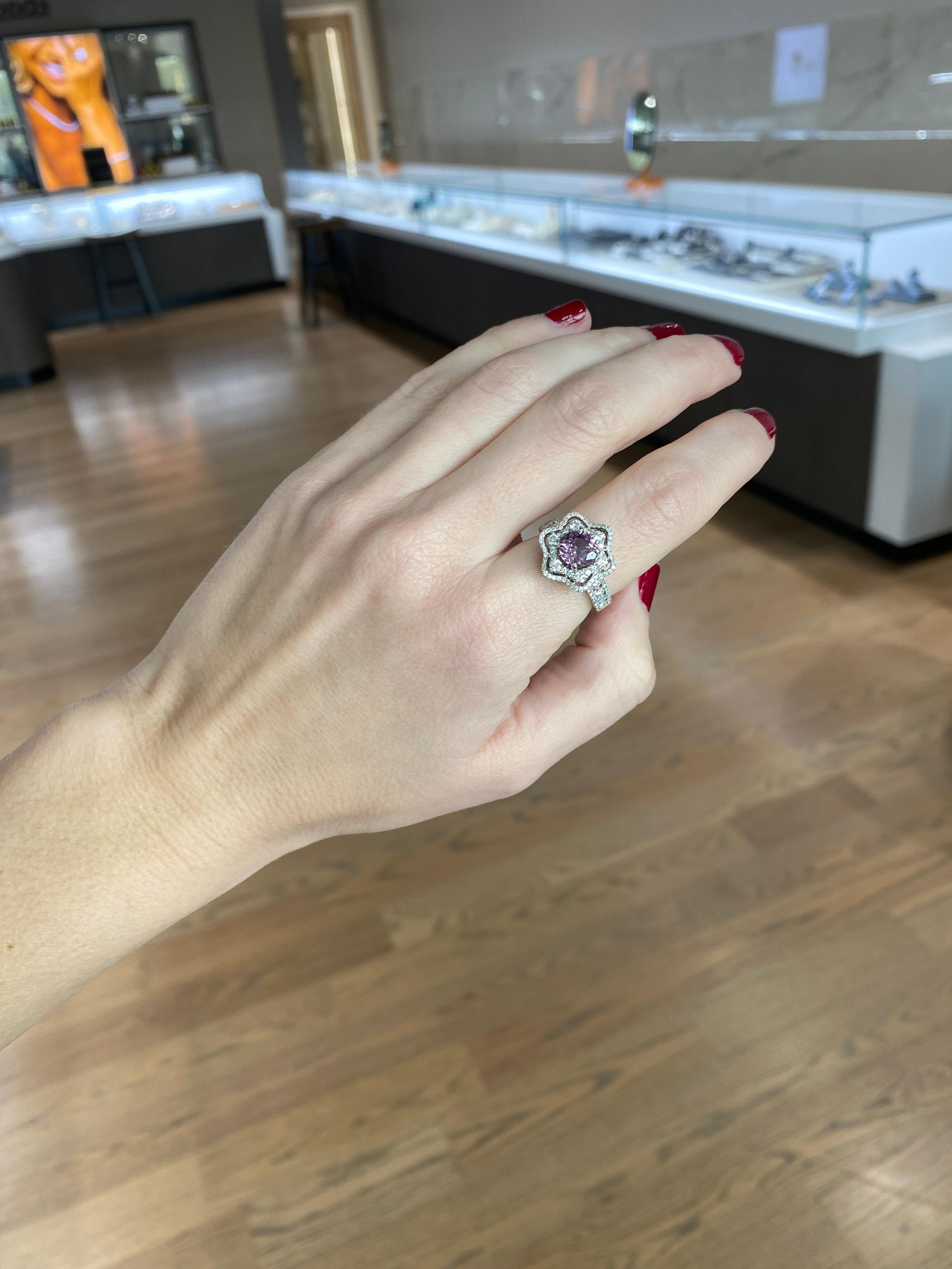 1.30 Carat Purple-Pink Sapphire and Diamond Floral Halo 18k White Gold Ring For Sale 3