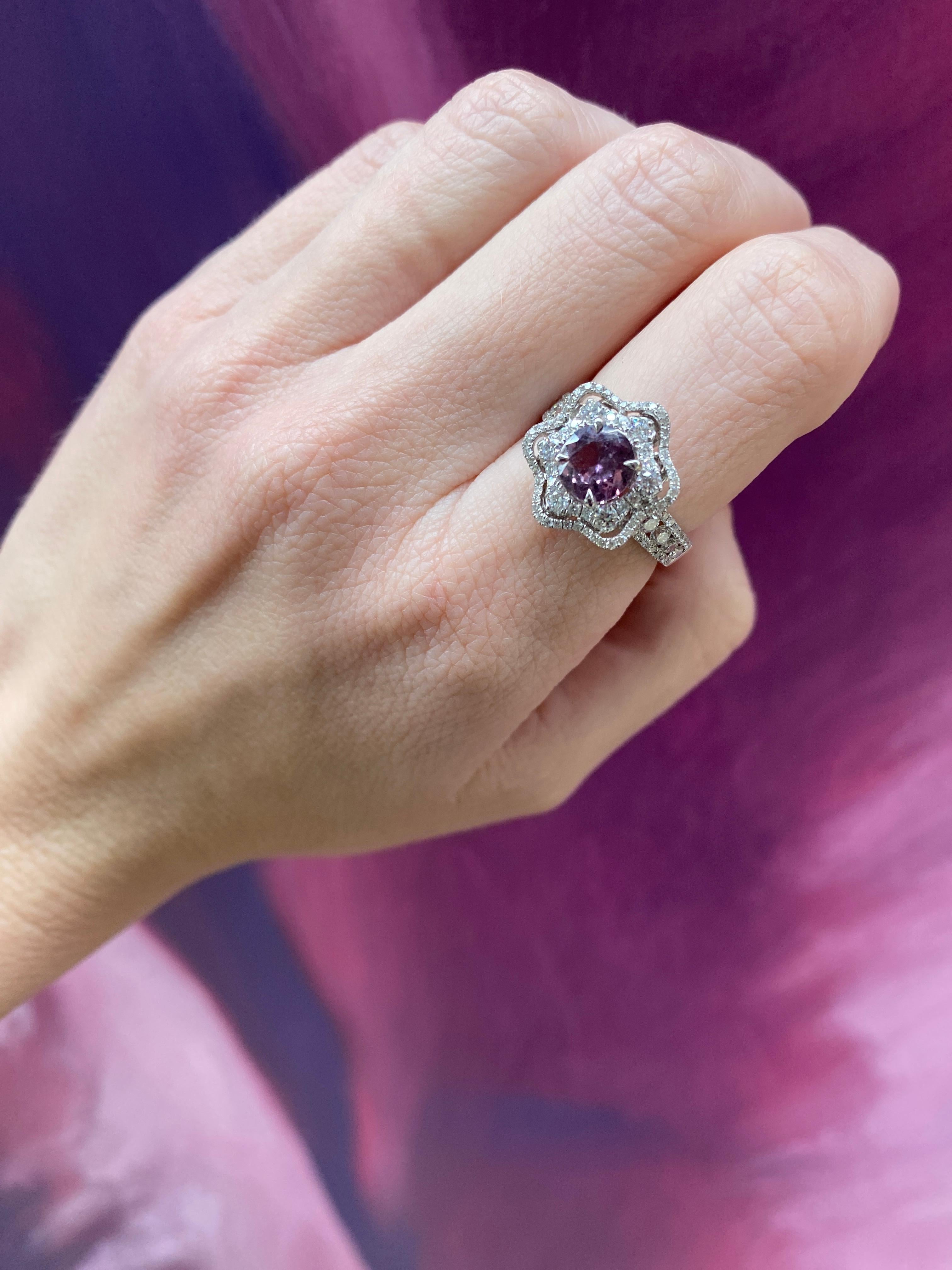 1.30 Carat Purple-Pink Sapphire and Diamond Floral Halo 18k White Gold Ring For Sale 4