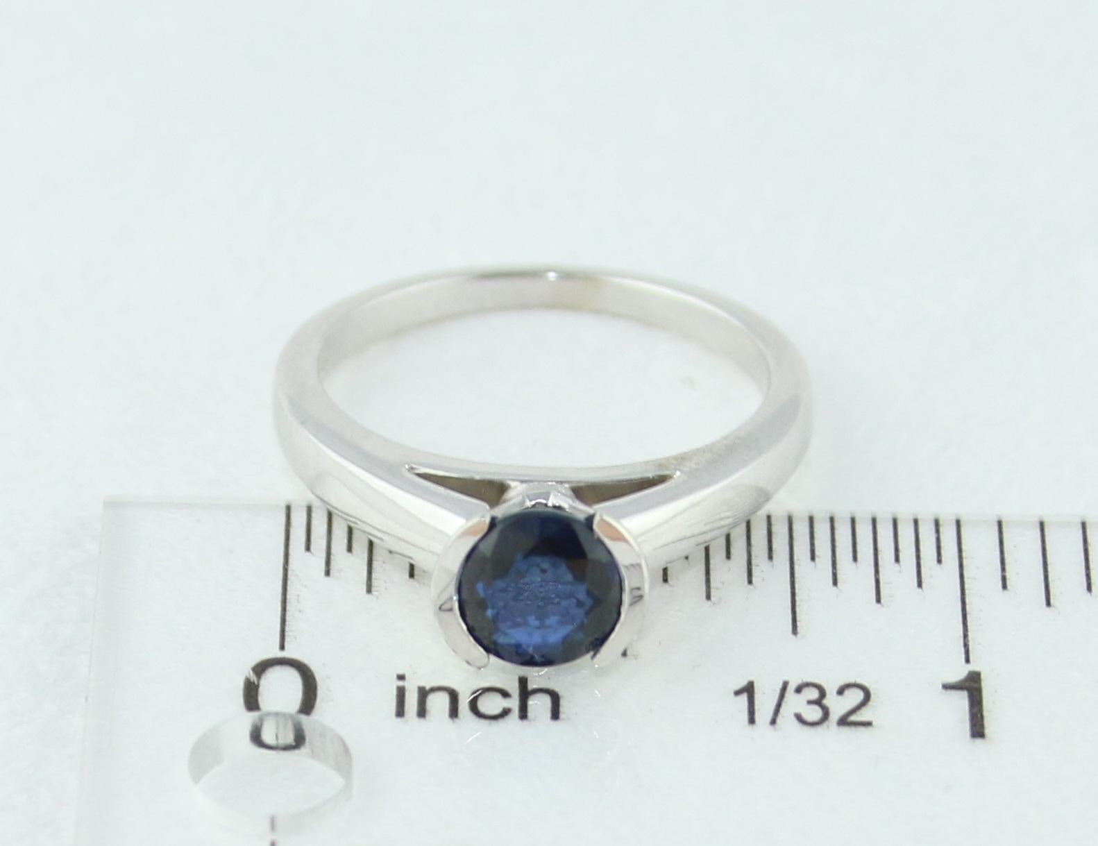 Women's 1.30 Carat Round Blue Sapphire Half Bezel Solitaire Gold Ring For Sale