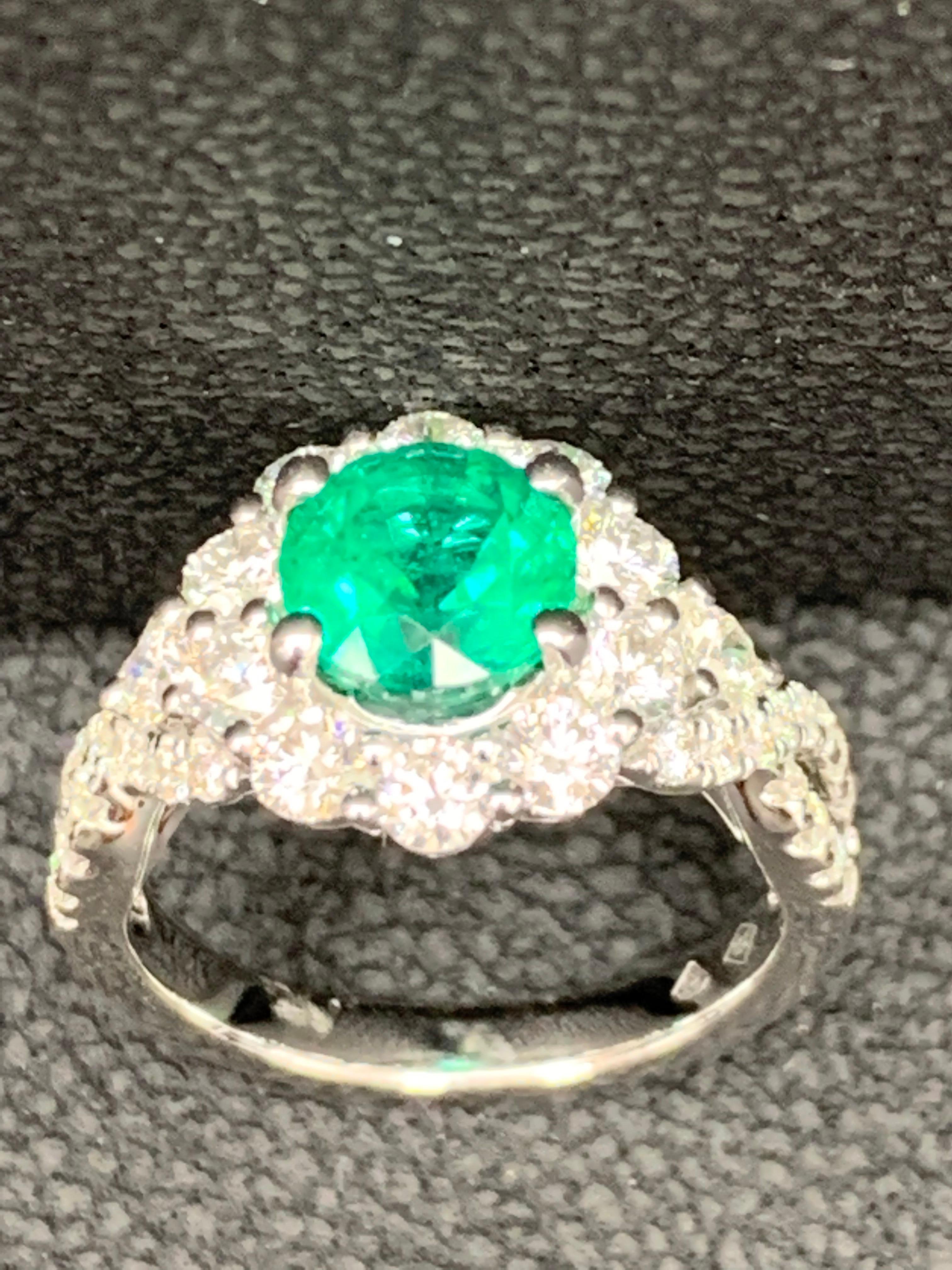 1.30 Carat Round Cut Emerald and Diamond Fashion Ring in 18k White Gold For Sale 4