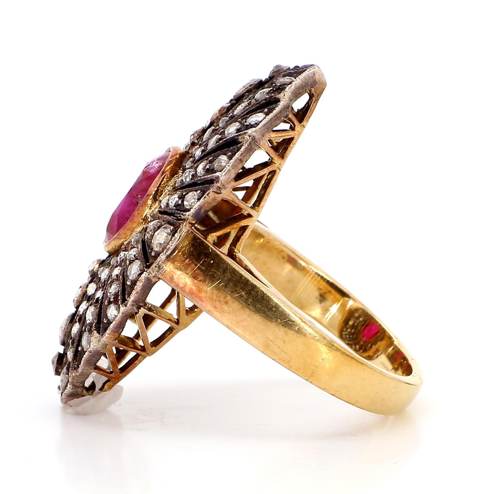 1.30 Carat Ruby and 2.10  Diamond 18K Gold Ring In Good Condition For Sale In New York, NY