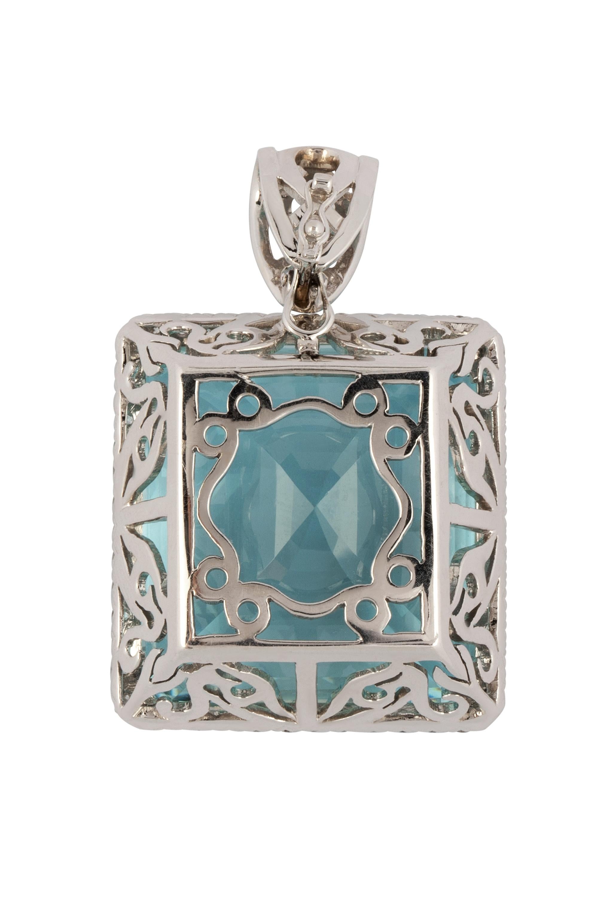 130 Carat Santa Maria Aquamarine and Diamond Pendant In Excellent Condition For Sale In beverly hills, CA