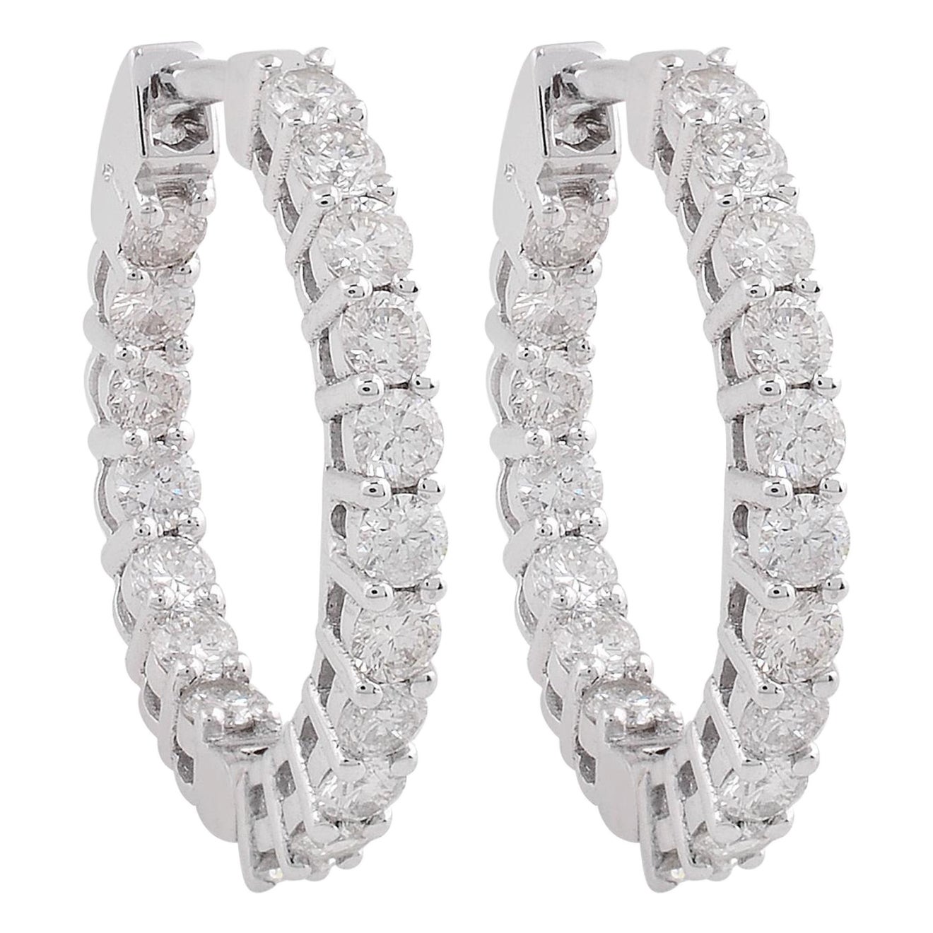 Código del Artículo :- SEE-1499B
Peso bruto :- 3.92 gm
Oro Blanco 18k Peso :- 3.66 gm
Peso del Diamante Natural :- 1,30 quilates  ( CLARIDAD MEDIA DEL DIAMANTE SI1-SI2 Y COLOR H-I )
Longitud de los pendientes :- 18 mm aprox.

✦