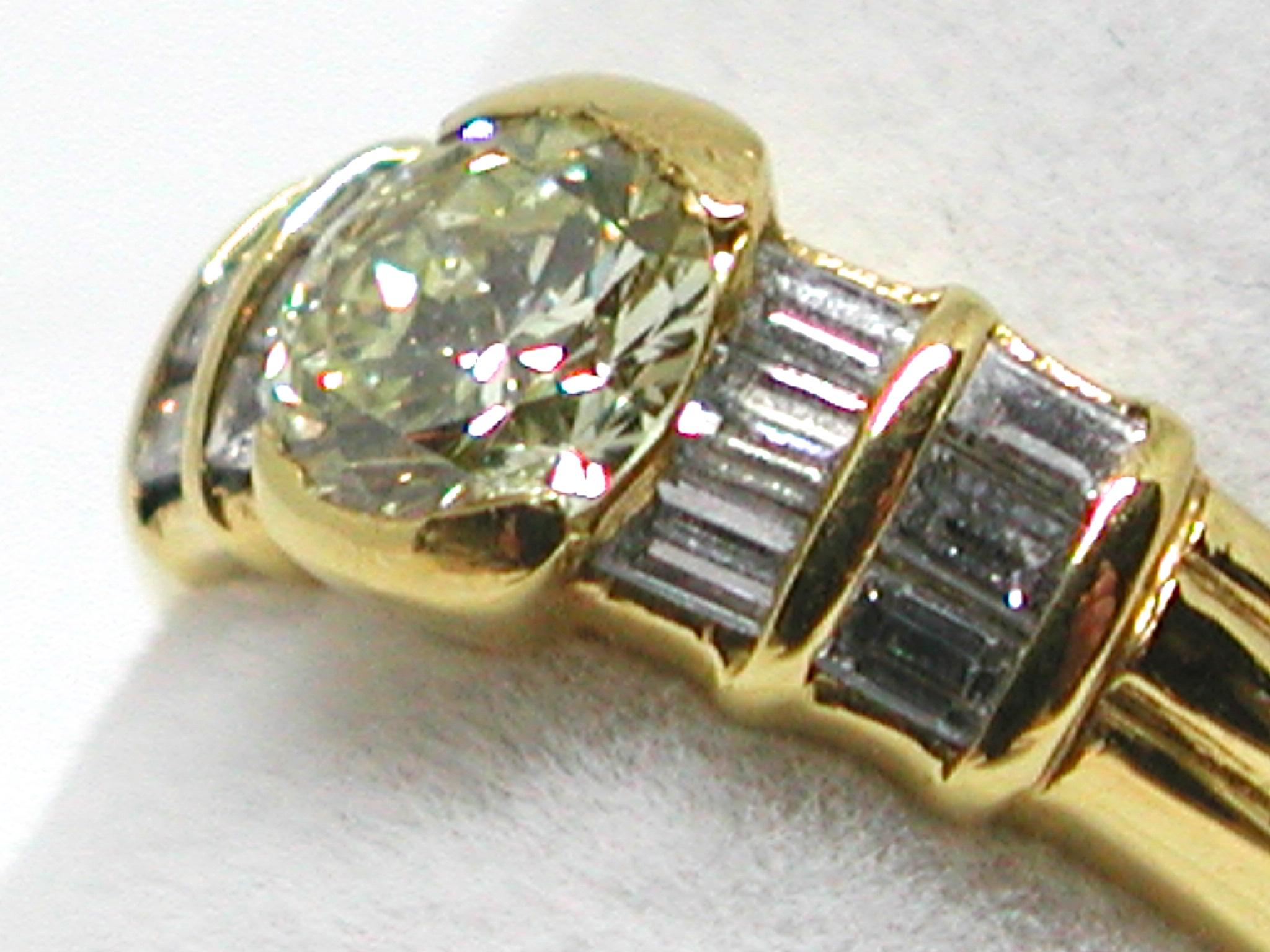 1.30 Carat Yellow Gold Fancy Yellow Diamond Ring For Sale 2
