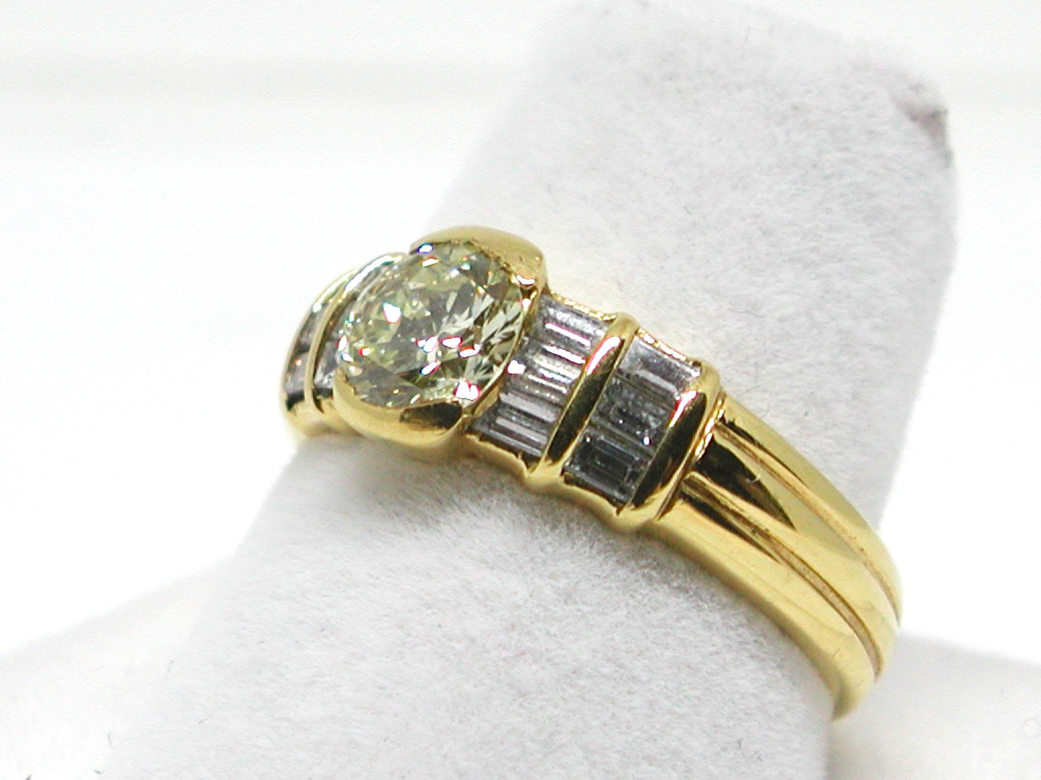 1.30 Carat Yellow Gold Fancy Yellow Diamond Ring For Sale 3