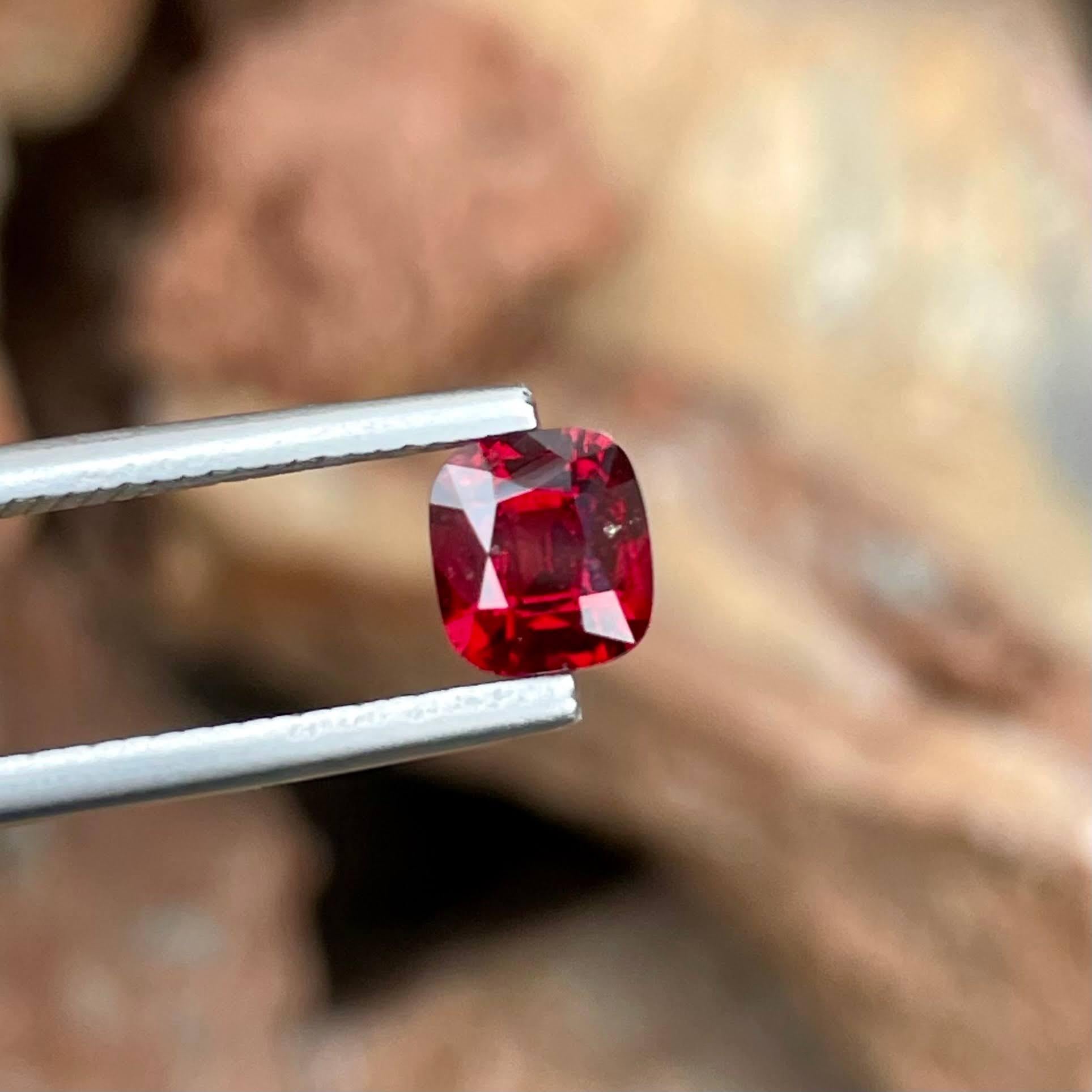 1.30 Carats Natural Red Loose Burmese Spinel Stone Fancy Cushion Cut Gemstone In New Condition For Sale In Bangkok, TH