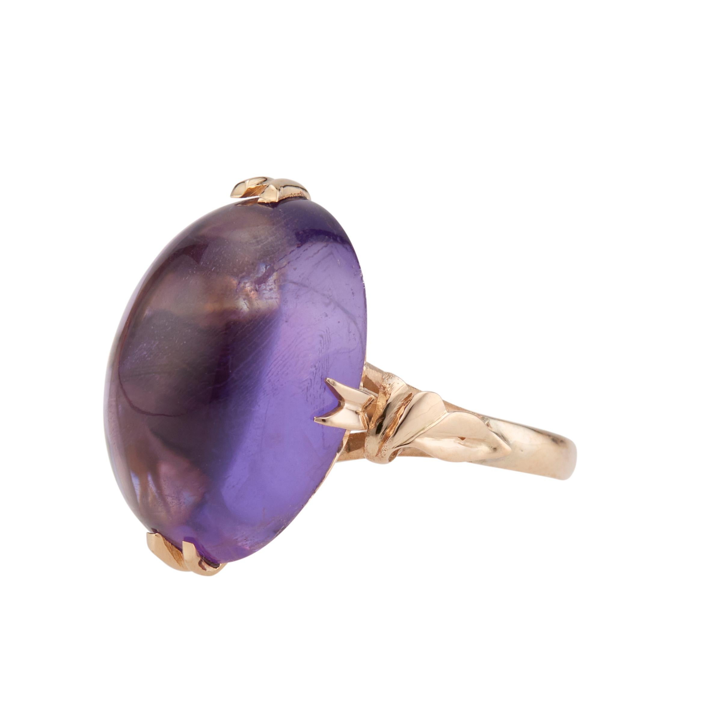 Oval Cut 13.00 Carat Cabochon Amethyst Yellow Gold Ring  For Sale