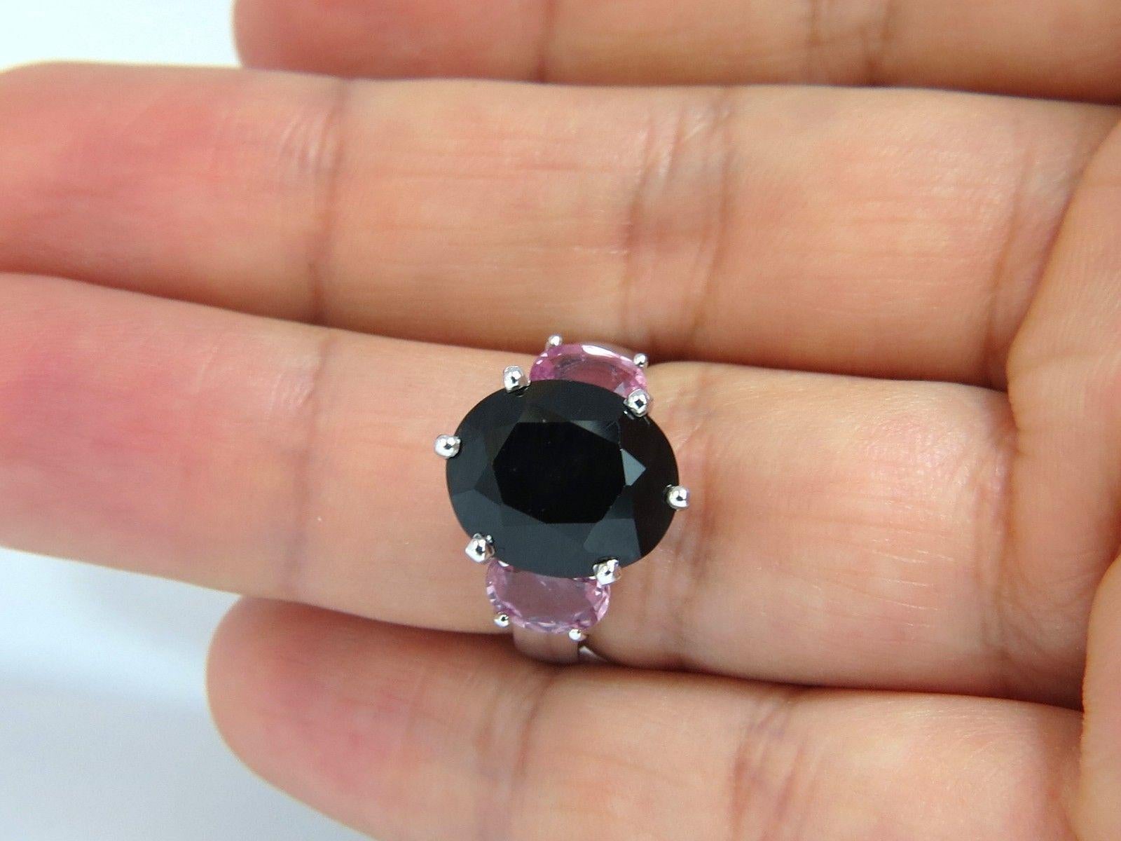 13.00 Carat Natural Black and Pink Sapphire Diamonds Ring 14 Karat White Gold In New Condition For Sale In New York, NY