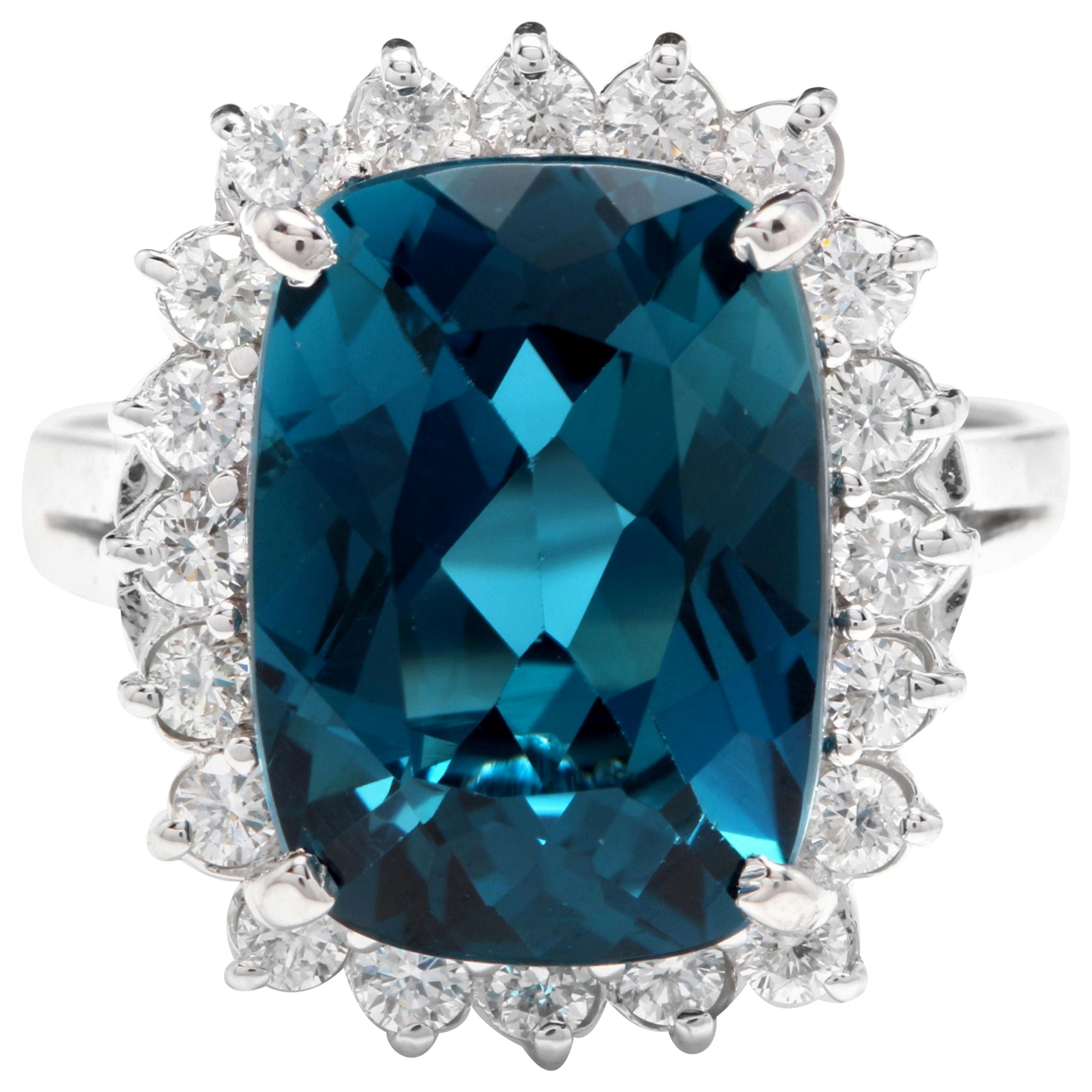 13.00 Carat Natural Impressive London Blue Topaz and Diamond 14 Karat Gold Ring