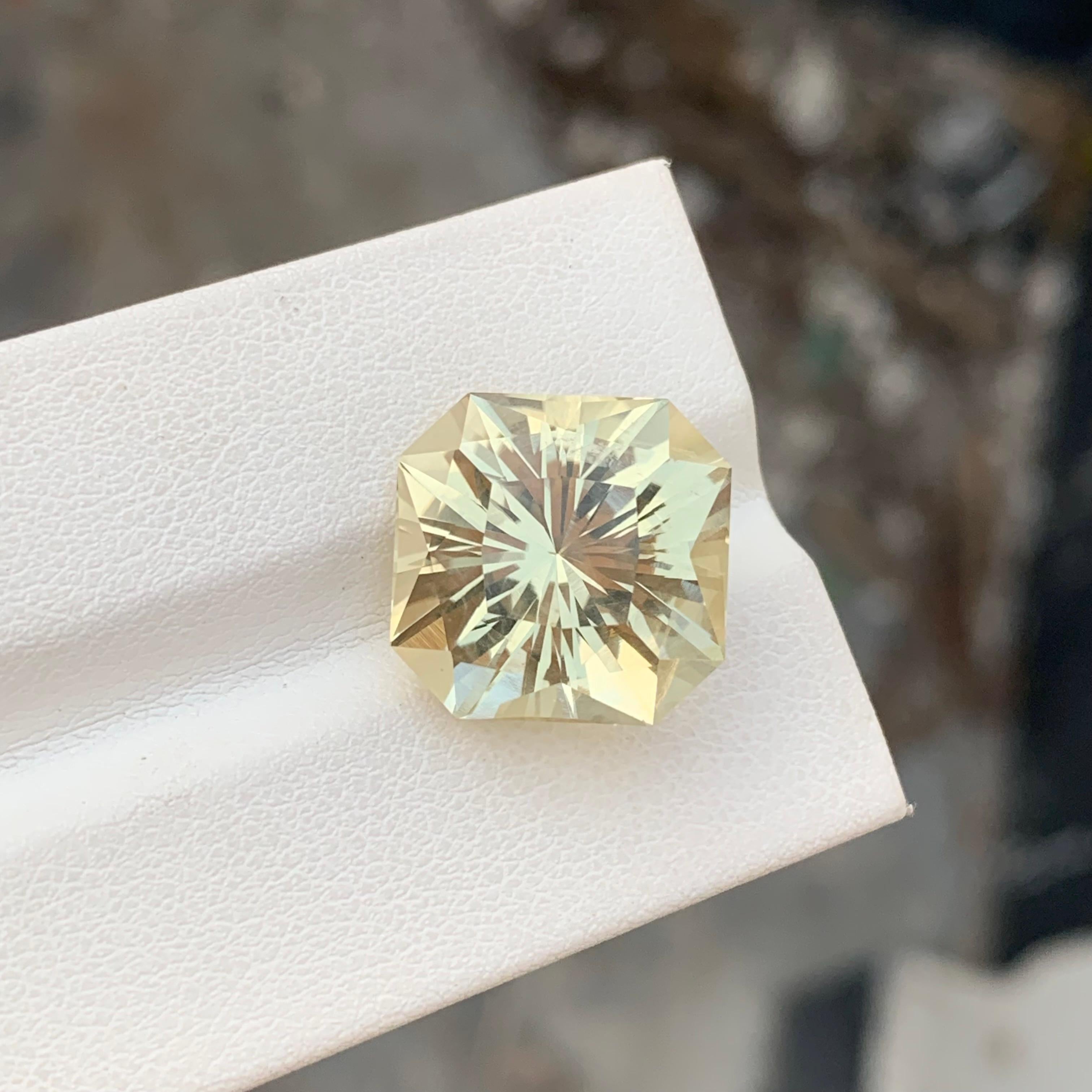 Taille carrée 13.00 Carat Natural Loose Citrine Square Shape Gemstone (Citrine en vrac de forme carrée) en vente