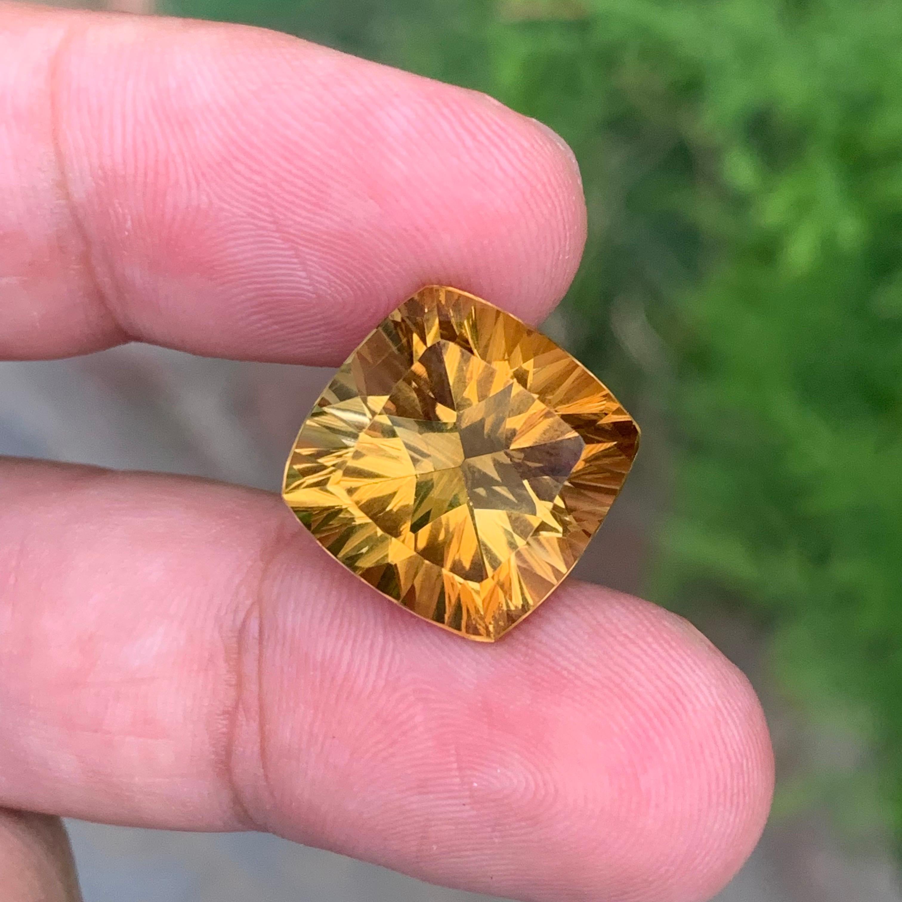 Women's or Men's 13.00 Carat Natural Loose Honey Citrine Perfect Square Shape Gemstone For Sale