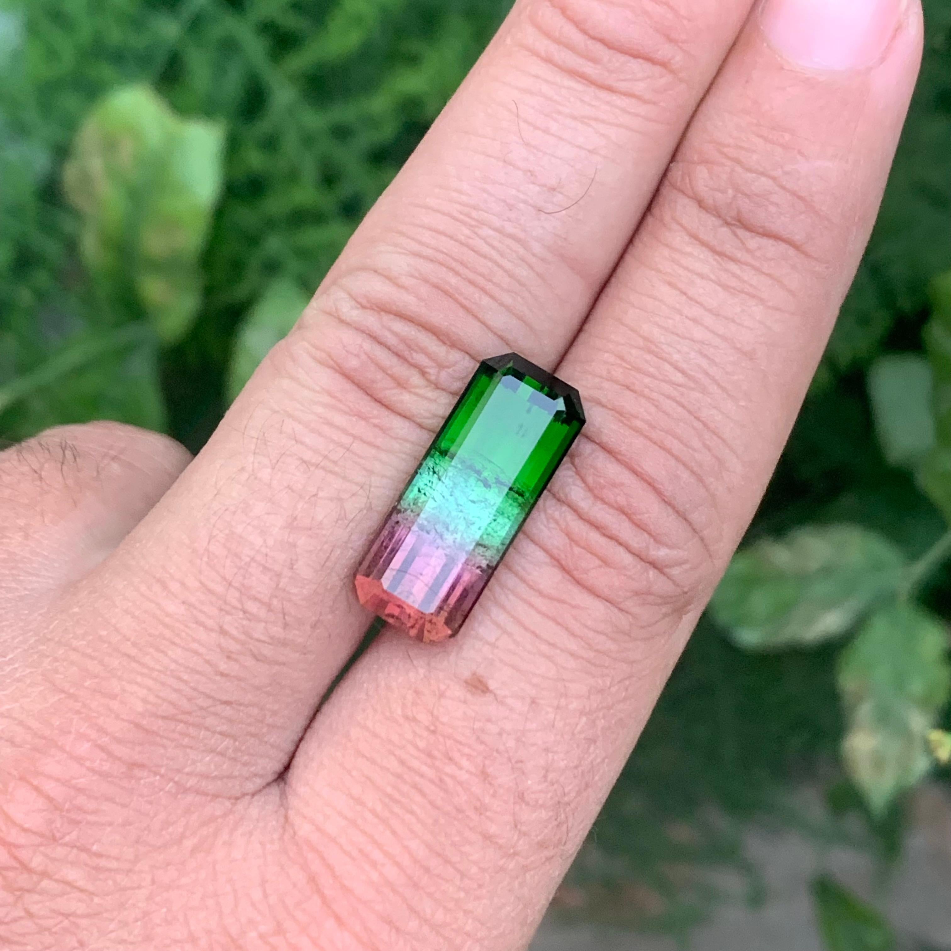 13,00 Quilates Gema Natural Suelta Turmalina Tricolor Forma Esmeralda en venta 1