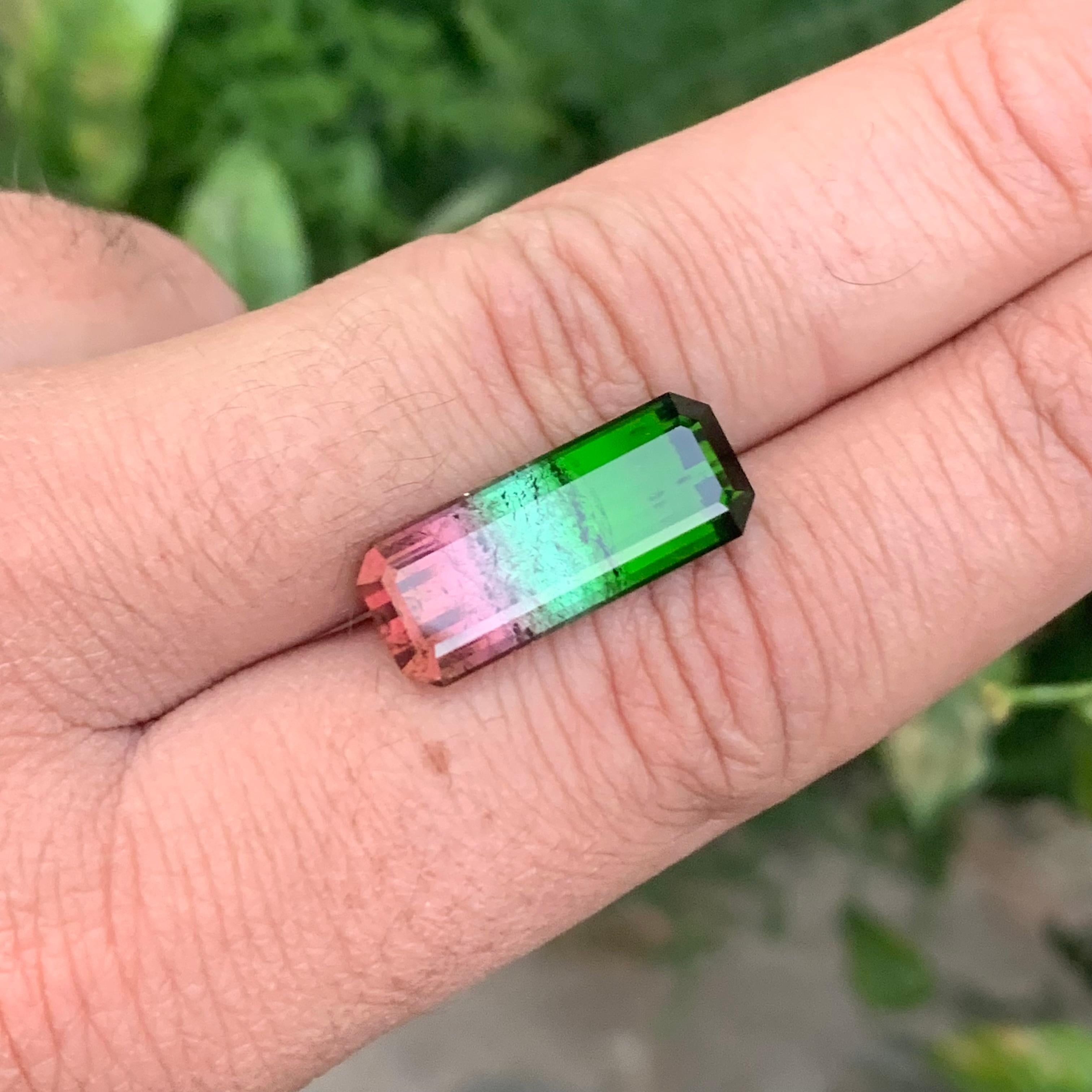 13,00 Quilates Gema Natural Suelta Turmalina Tricolor Forma Esmeralda en venta 2