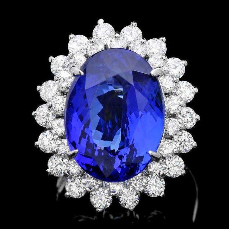 13.00 Carats Natural Tanzanite and Diamond 14k Solid White Gold Ring In New Condition For Sale In Los Angeles, CA