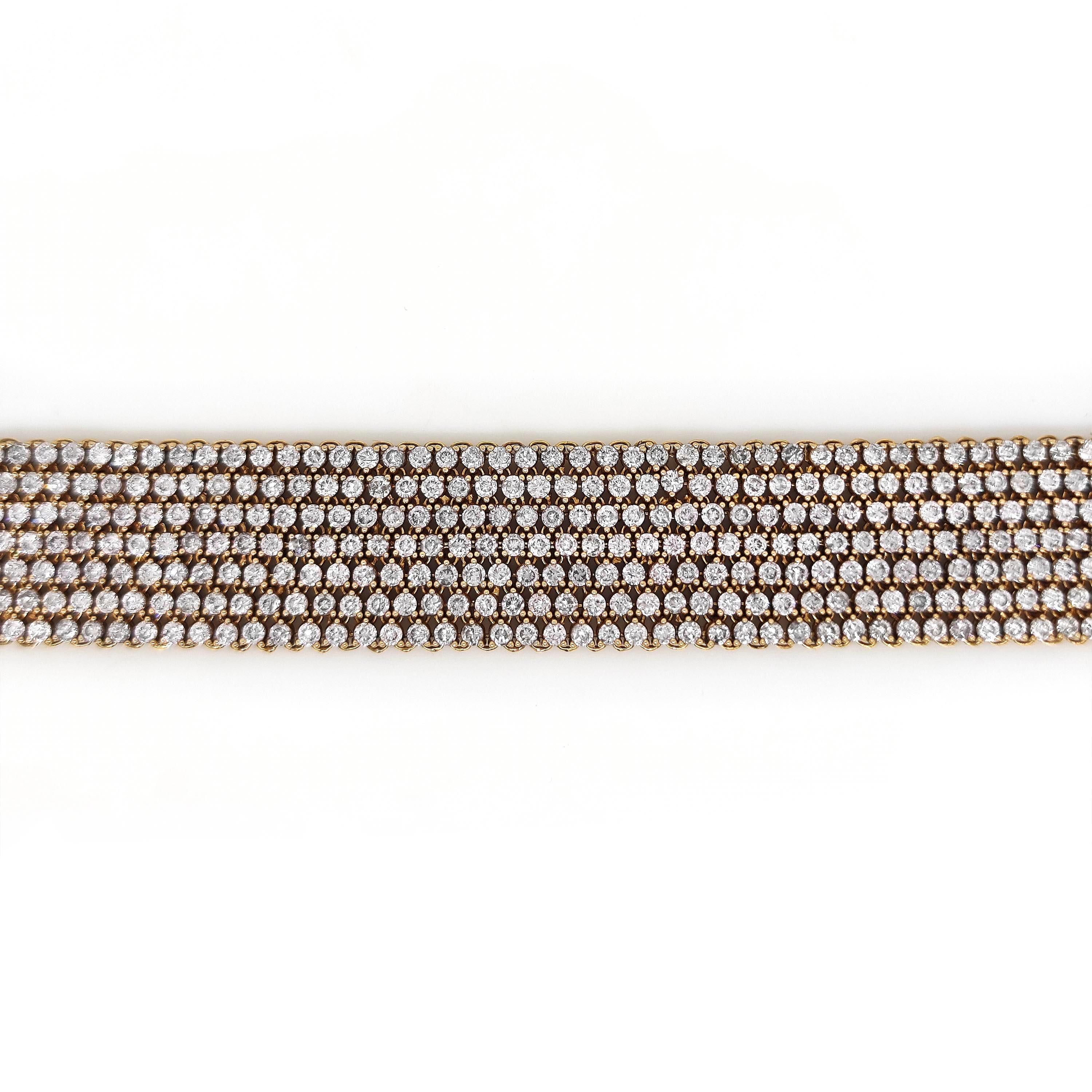 13.00 Carats White Diamond Rose Gold Bracelet In New Condition For Sale In New York, NY