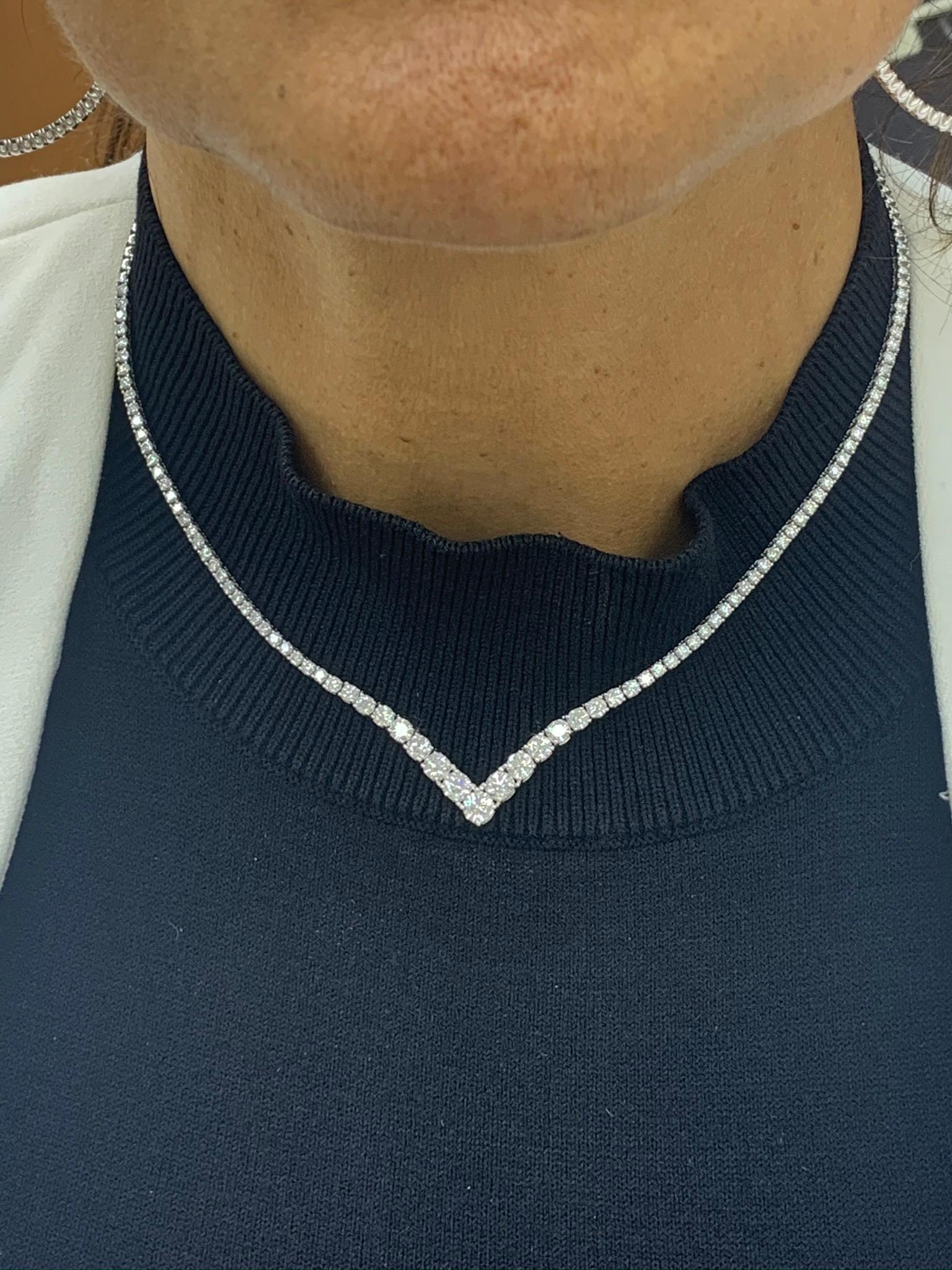 Modern 13.03 Carat Diamond Tennis Necklace in 14k White Gold For Sale