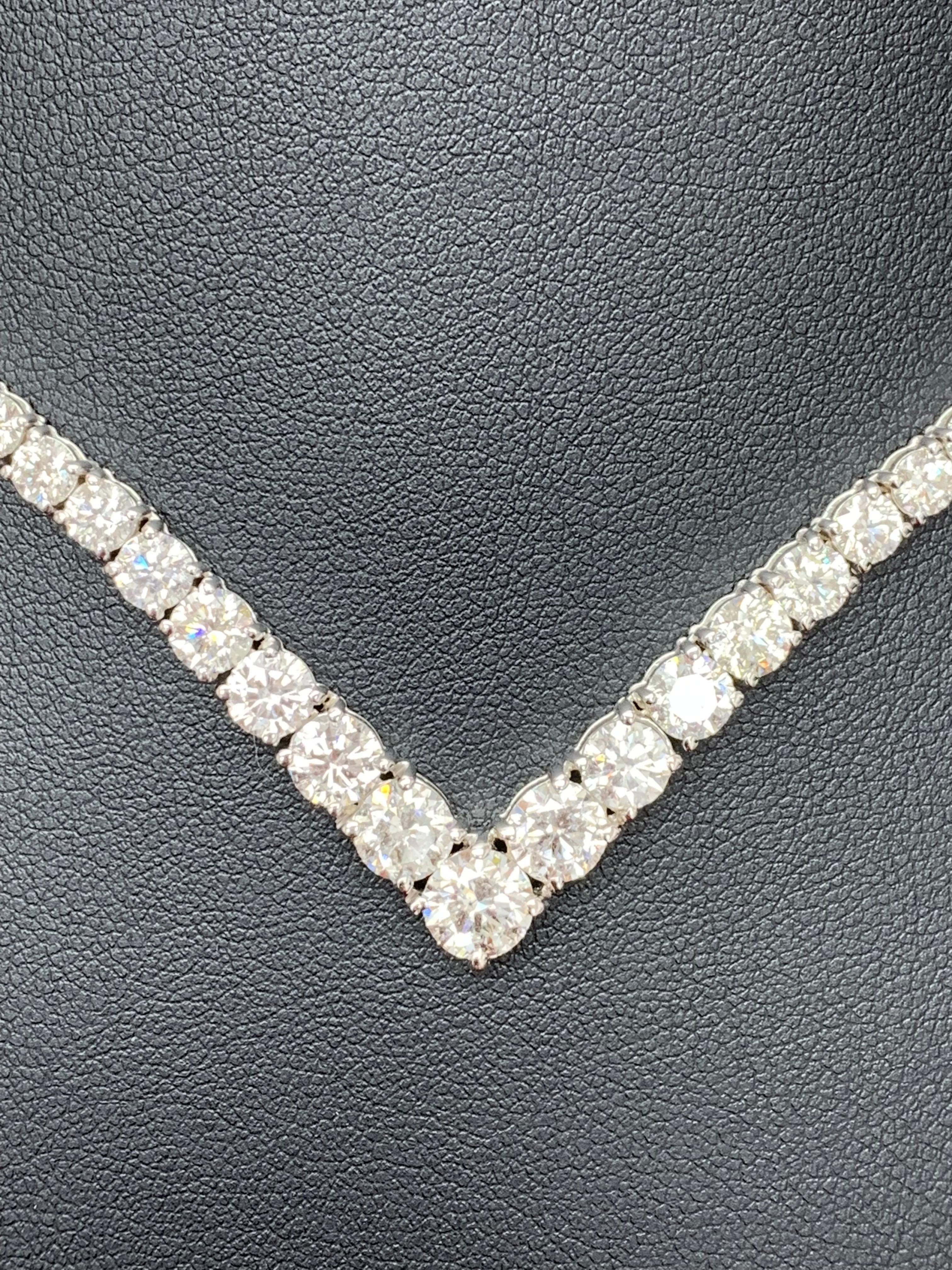 Collana graduata con diamanti tondi e brillanti da 13,03 carati in oro bianco 14K in vendita 3
