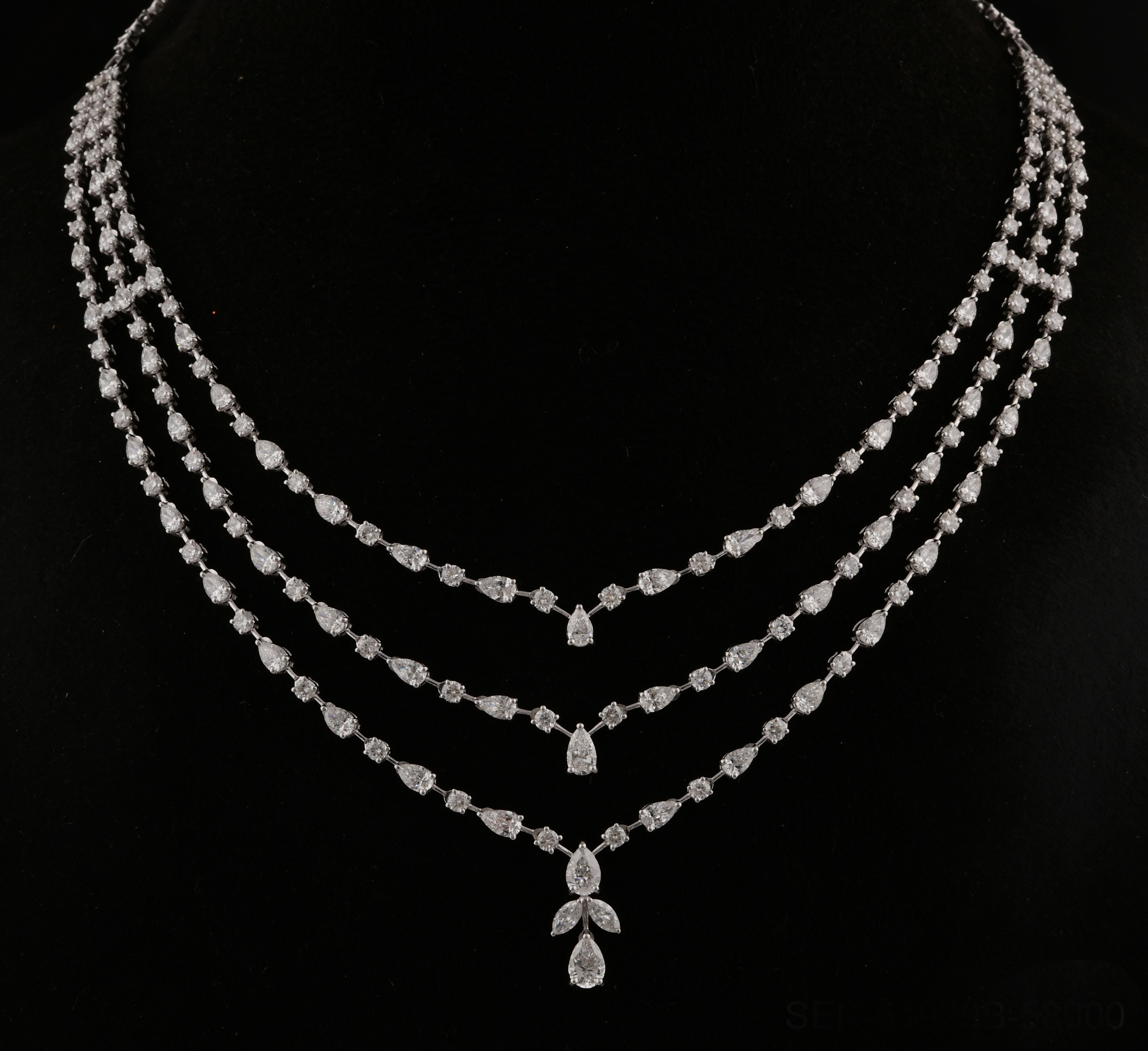 Moderne Collier en or blanc 18 carats avec diamants multiformes de 13,04 carats de pureté SI en vente
