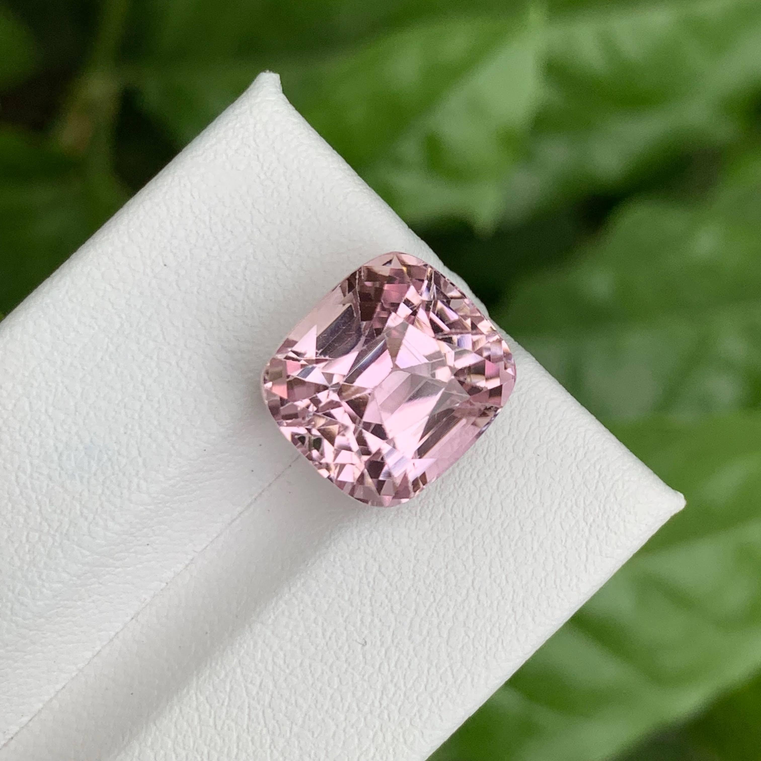 Taglio cuscino 13.05 carats Pink Kunzite Stone Cushion Cut Natural Afghan Gemstone in vendita