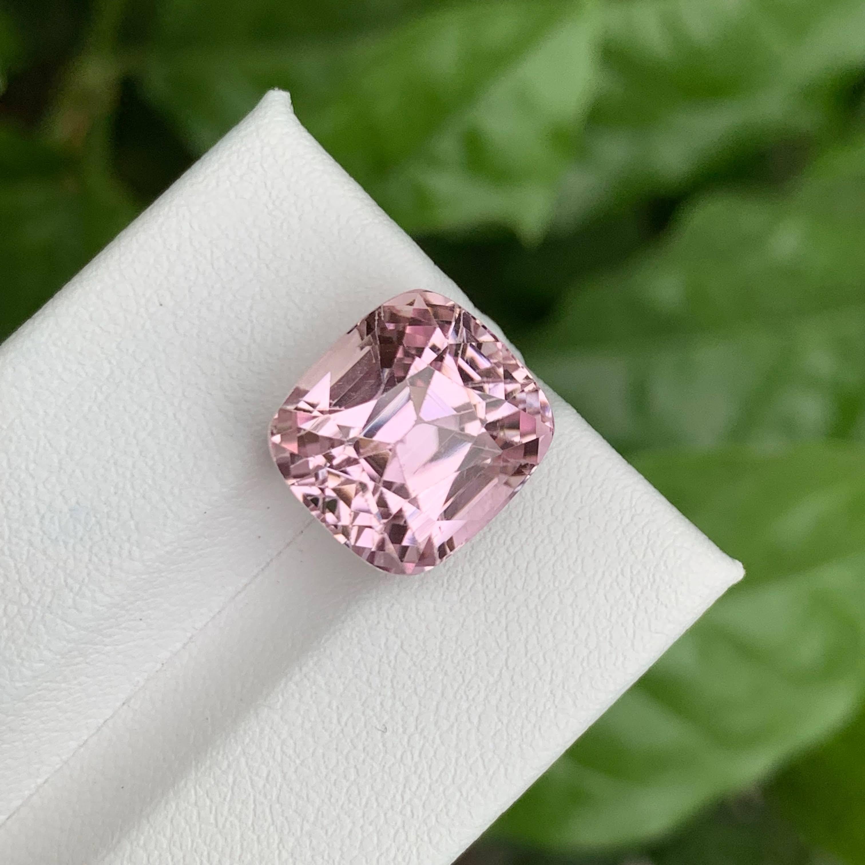 13.05 carats Pink Kunzite Stone Cushion Cut Natural Afghan Gemstone In condizioni Nuovo in vendita a Bangkok, TH
