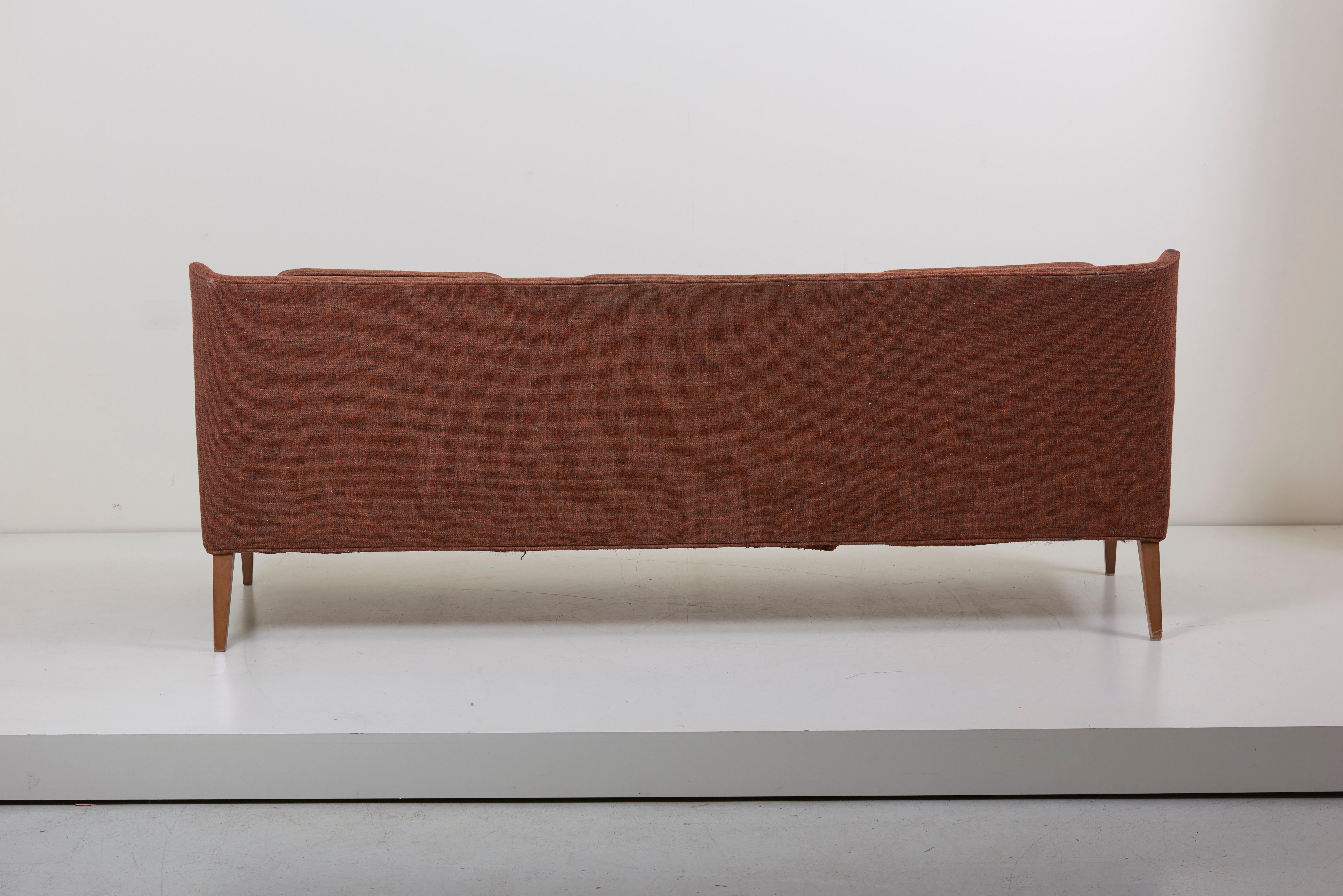 1307 Wingback Sofa by Paul McCobb for Directional 'Upholstery Needed', US, 1950s In Fair Condition In Berlin, DE