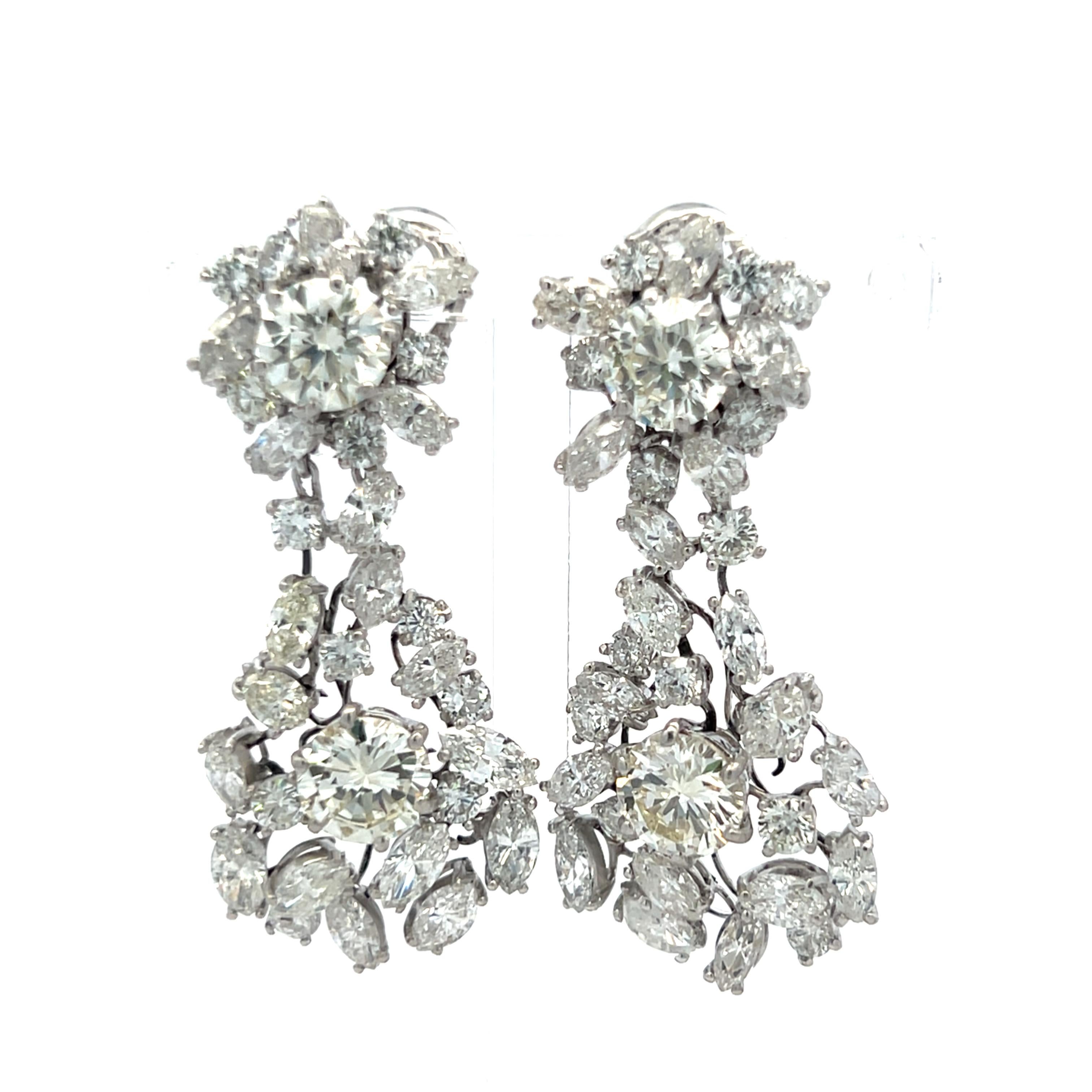 Boucles d'oreilles pendantes en platine avec diamants marquis et ronds brillants de 13,08 carats en vente 1