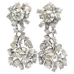 Orecchini pendenti in platino con diamanti Marquis e Round Brilliante da 13,08 carati