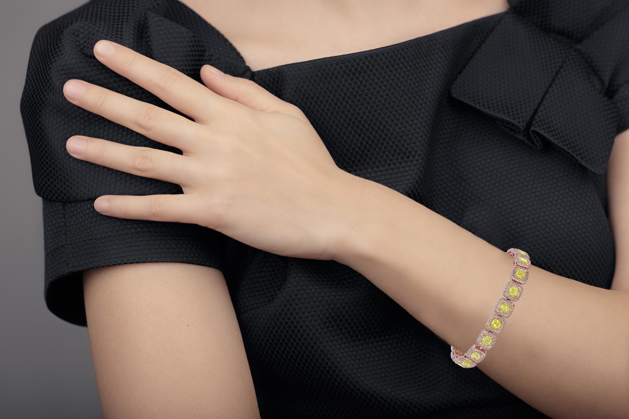 13.08 Carats Yellow Diamond Rose Gold Bracelet In New Condition For Sale In New York, NY